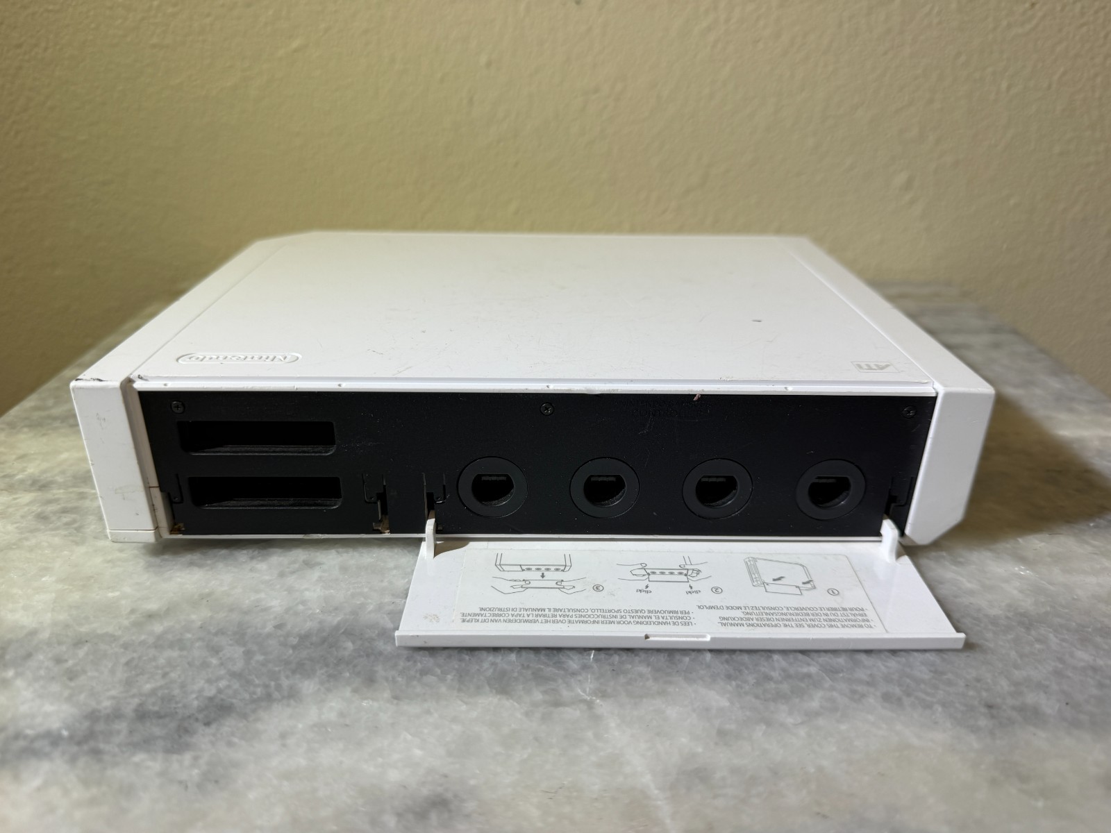 Nintendo Wii GameCube-Compatible Bundle – Indigo Controller & HDMI Adapter