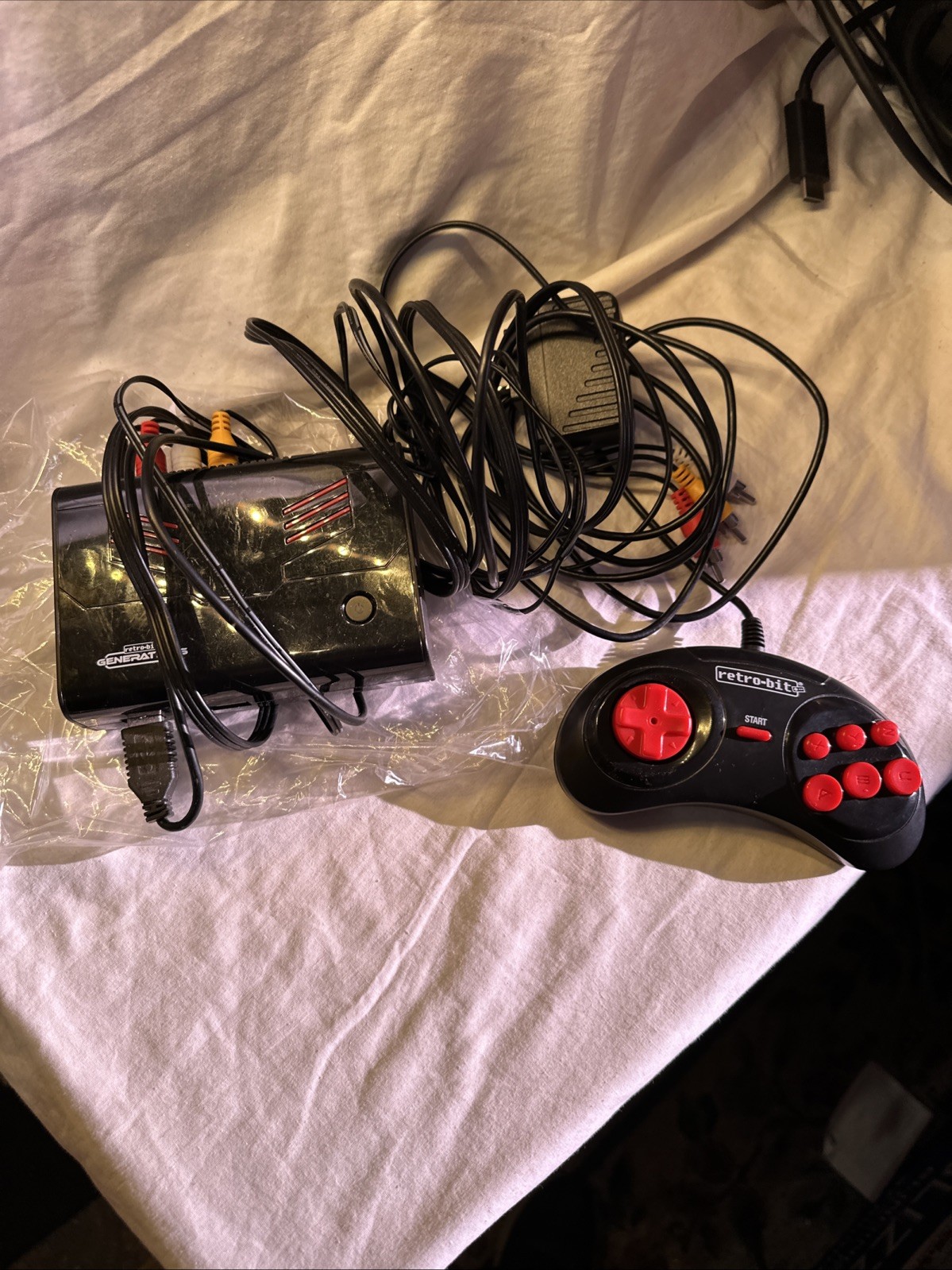 Retro Bit Generations Over 90 Games Plug N Play Game System HDMI / AV Output TV