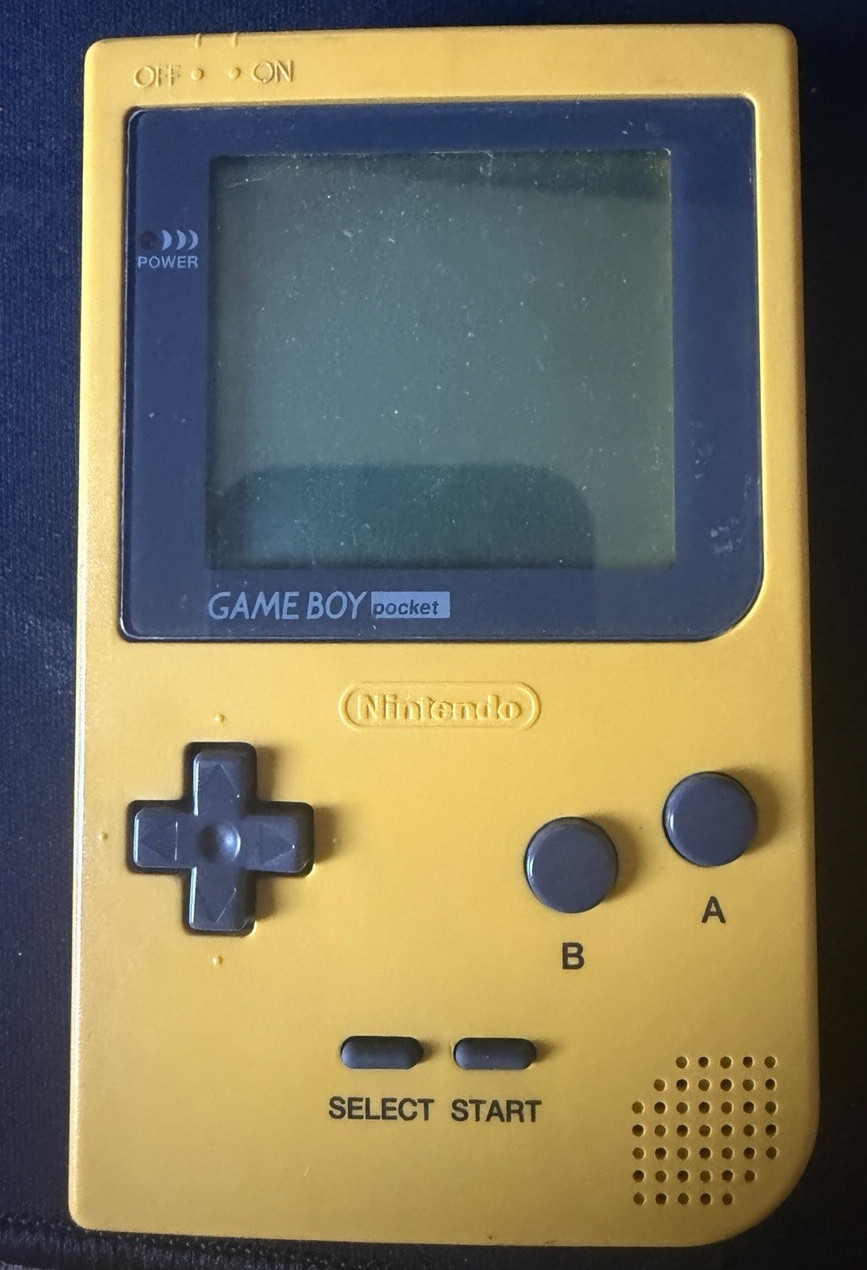 Nintendo Game Boy Pocket Yellow MGB-001 *READ DESCRIPTION*