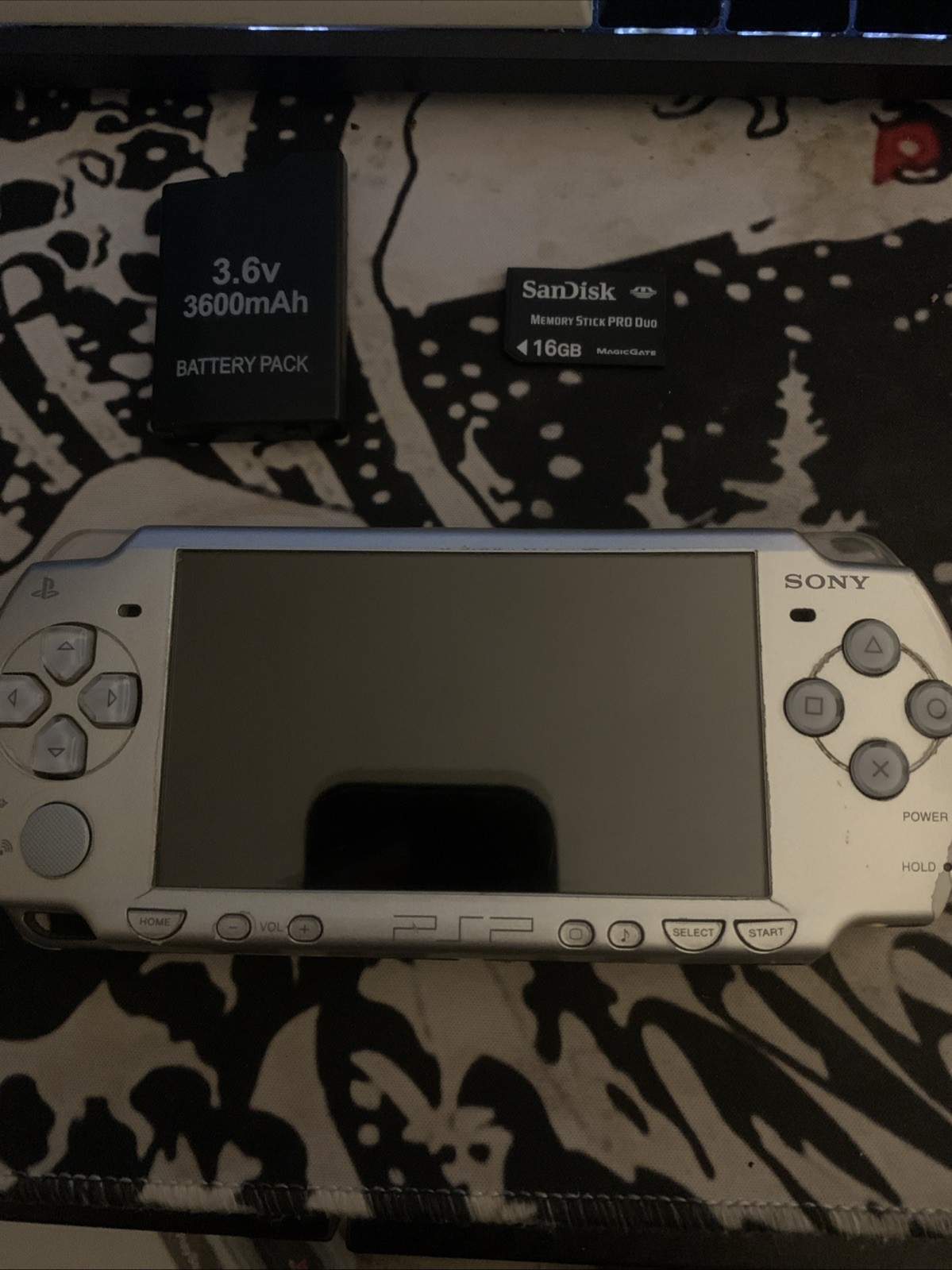 PSP 2000 16gb Memory Card With Dissidia 12 FF5. READ DESCRIPTION