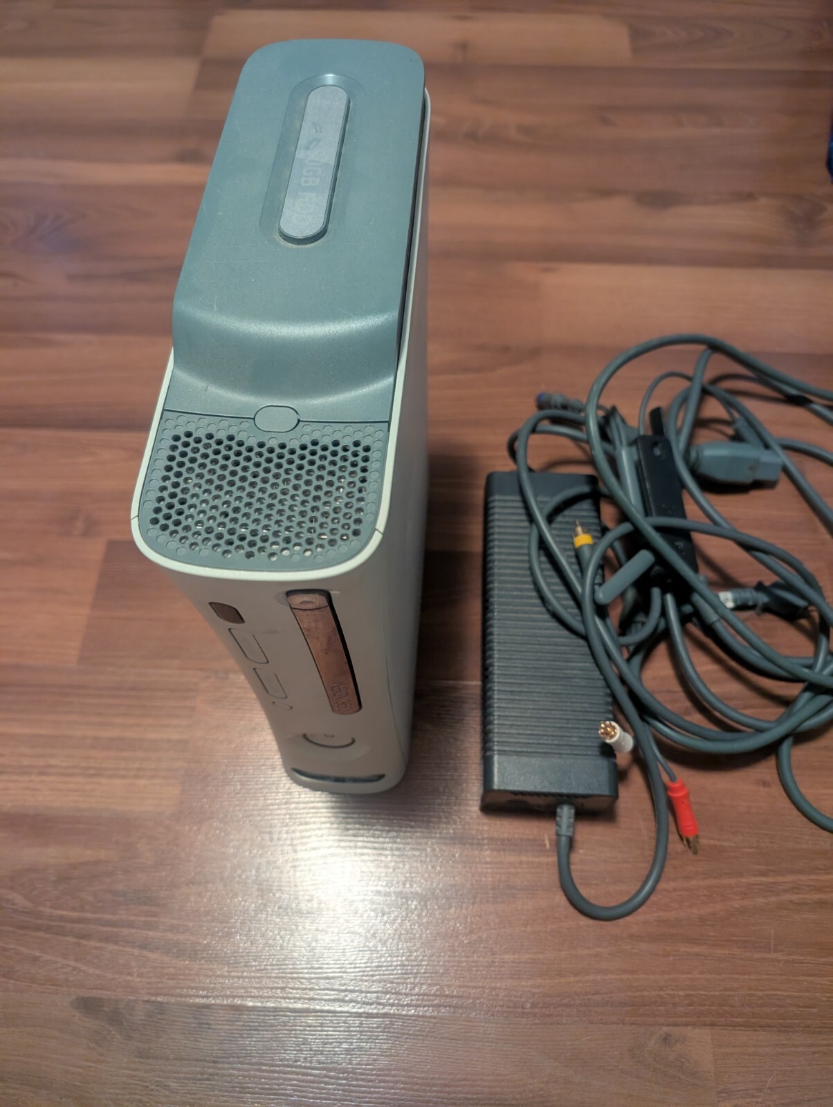 Microsoft Xbox 360 Pro System Bundle 60GB White Console