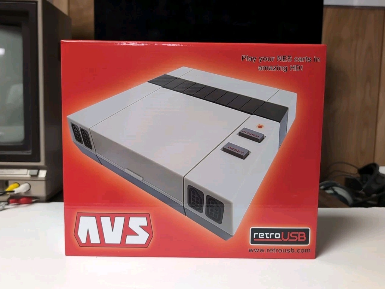 RetroUSB AVS Console W/ Box Retro USB Zone NOS OOS Nintendo NES