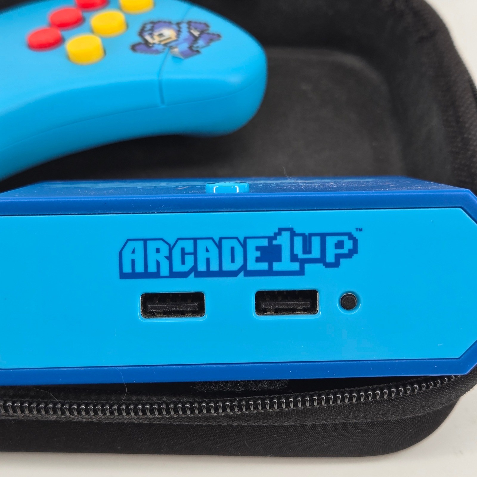 Arcade1Up Mega Man Collection HDMI Wireless Plug Play Console Case Bundle WORKS