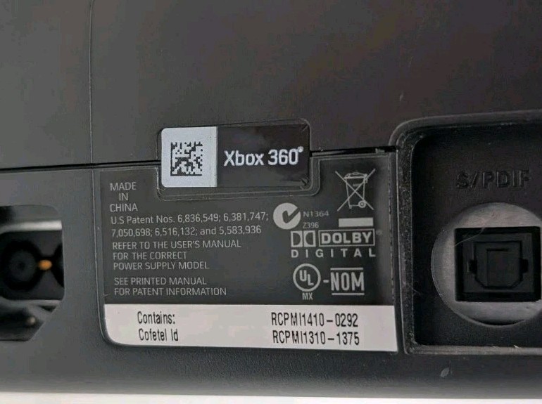 Microsoft XBox 360 S Slim 1439 250GB Console System Xbox 360 Kinect UNTESTED
