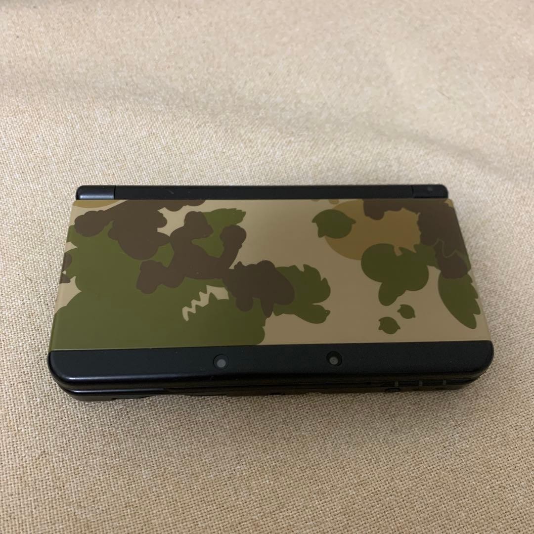 New Nintendo 3DS White Mario Camo Plates Console Only A0532