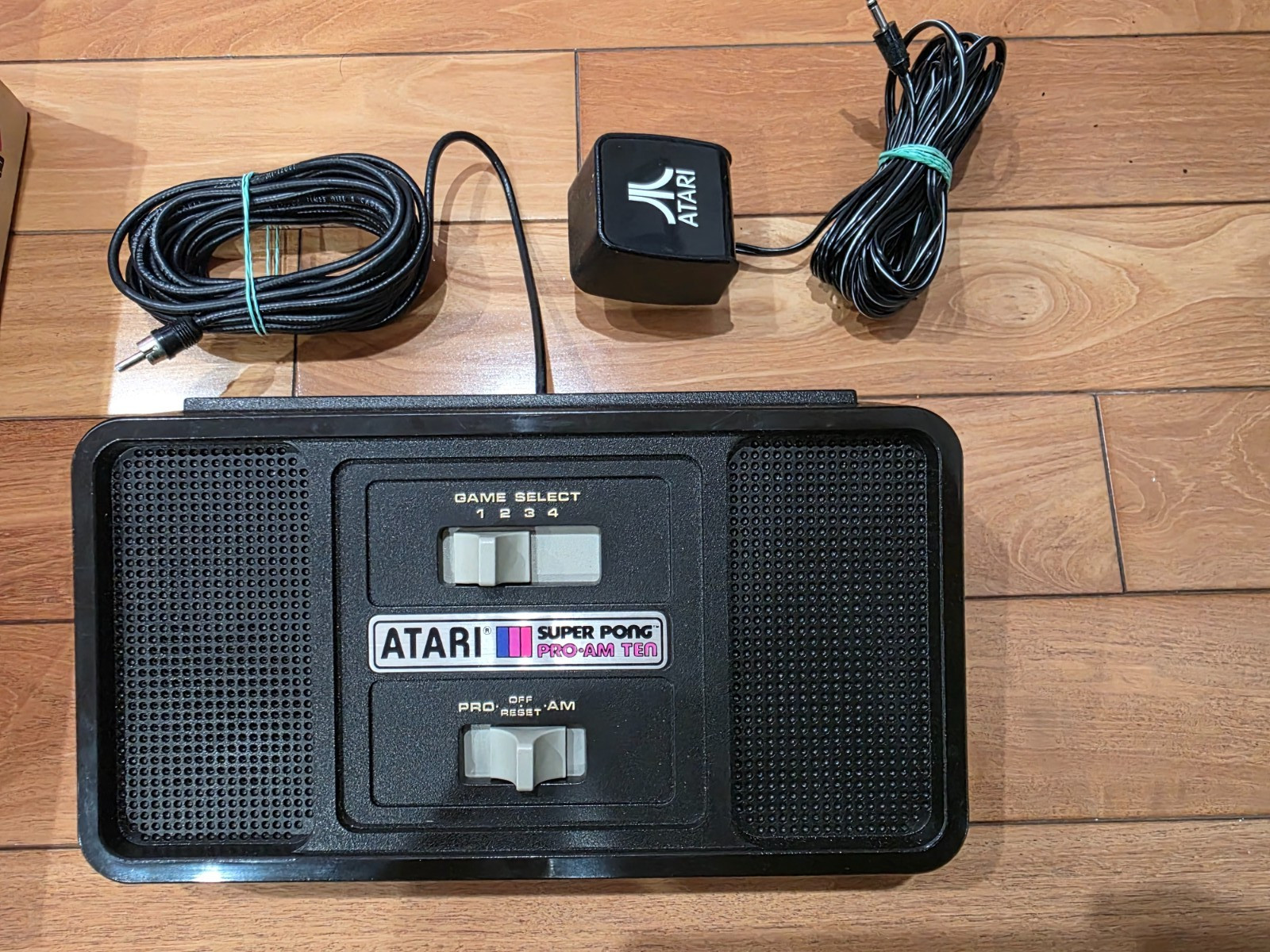 Atari Super Pong Pro-Am 10 Console – In Box w/ Original Manual (Tested)