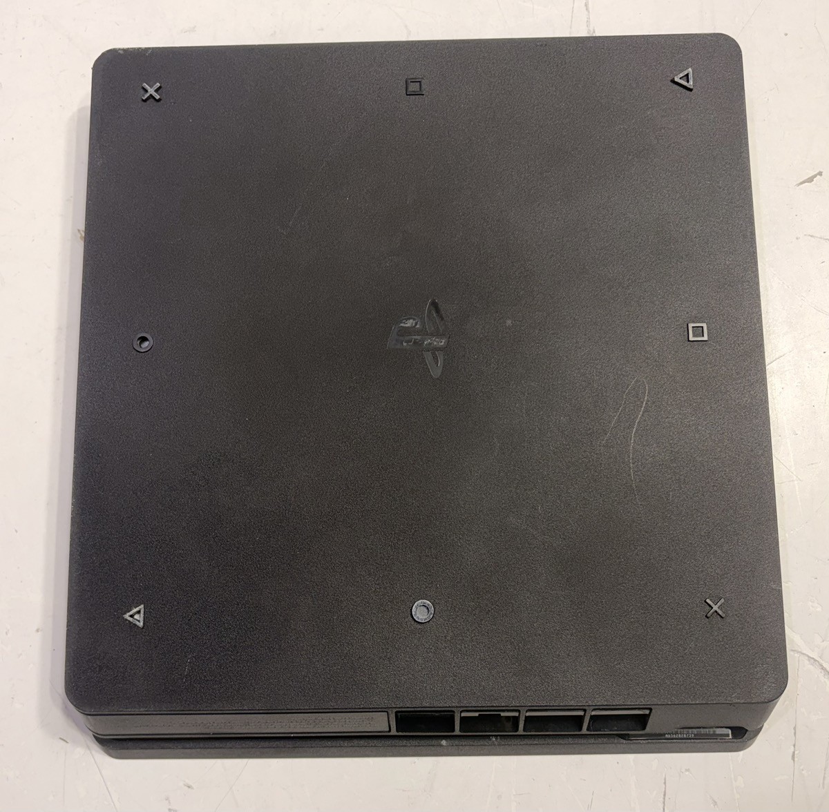 SONY PLAYSTATION PS4 – 1 TB CUH-2215B – 1TB (P11034873)