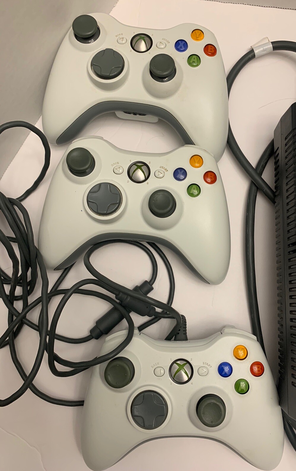 Microsoft Xbox 360 60GB Console Power Supply AV Cable white Controllers LOT
