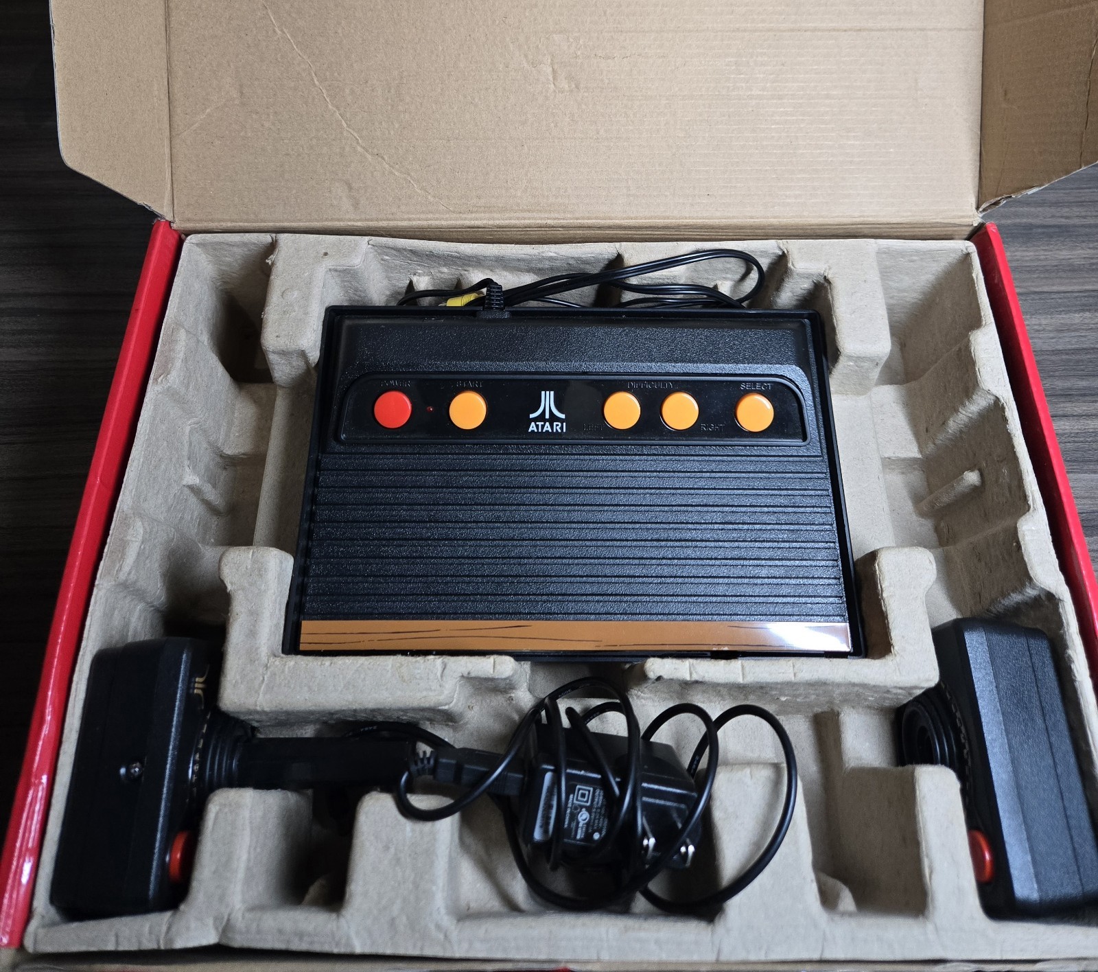 Atari Flashback 9 Gold Console with 120 Built-in Games + Flashback 5 (Read)