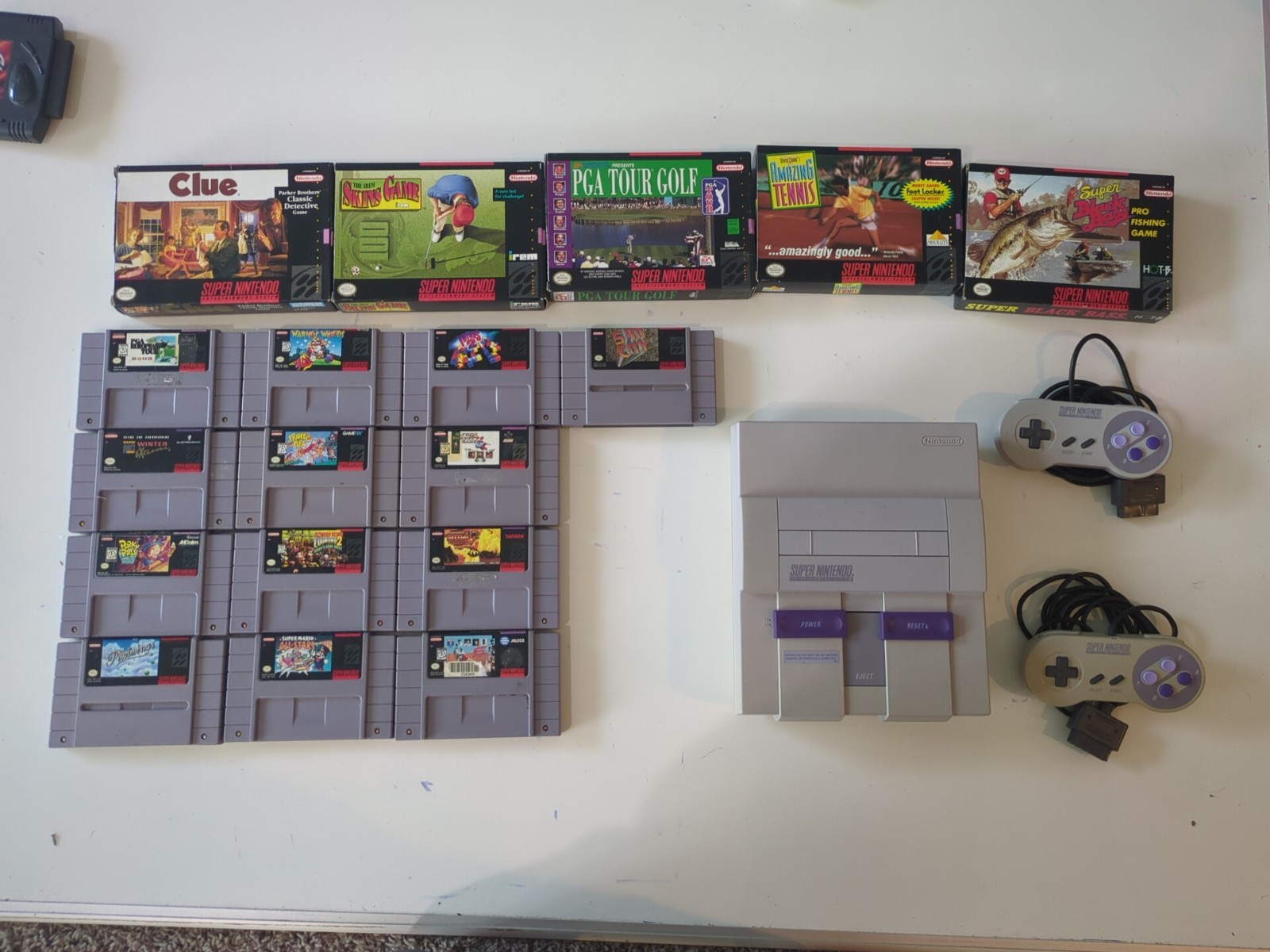 Super Nintendo Console With 18 Games CIB 2 Controllers All Tested Working