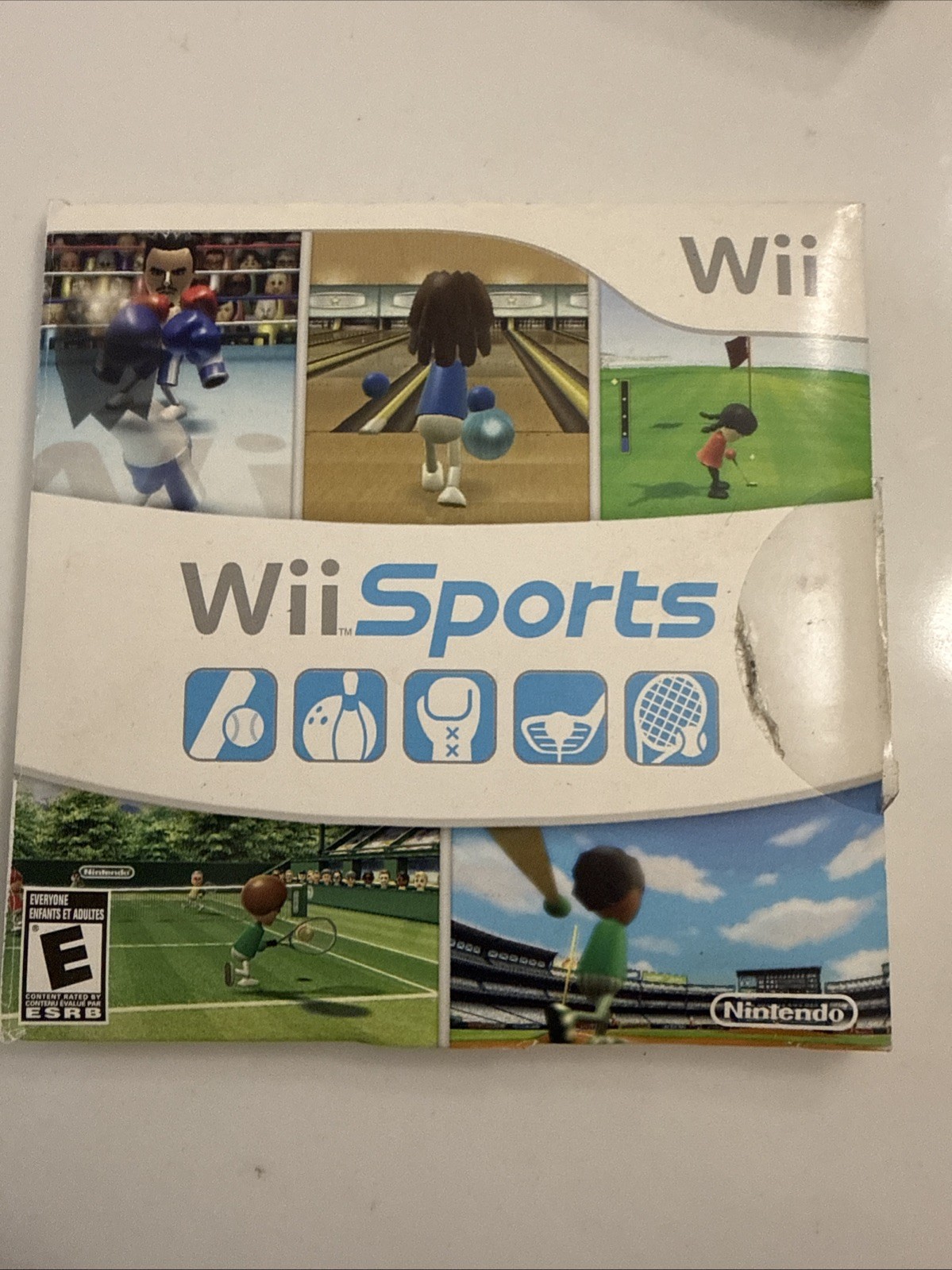 Nintendo Wii Console Bundle w/ 2 Remotes Mario Kart Wii & Wii Sports Games