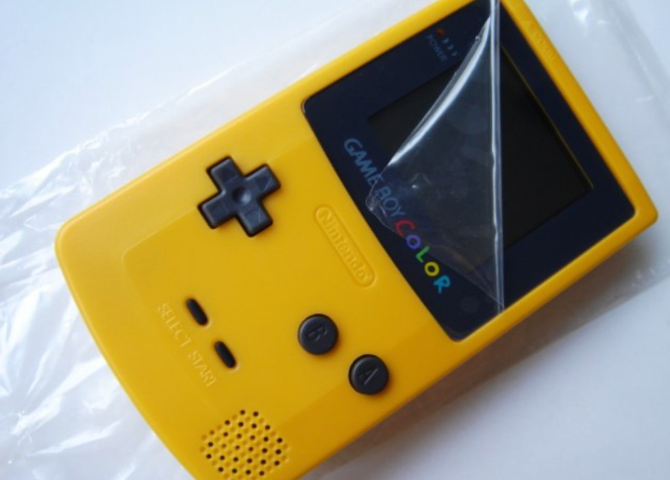 Nintendo GBC Retro Handheld System + Charger + Game (Tested)