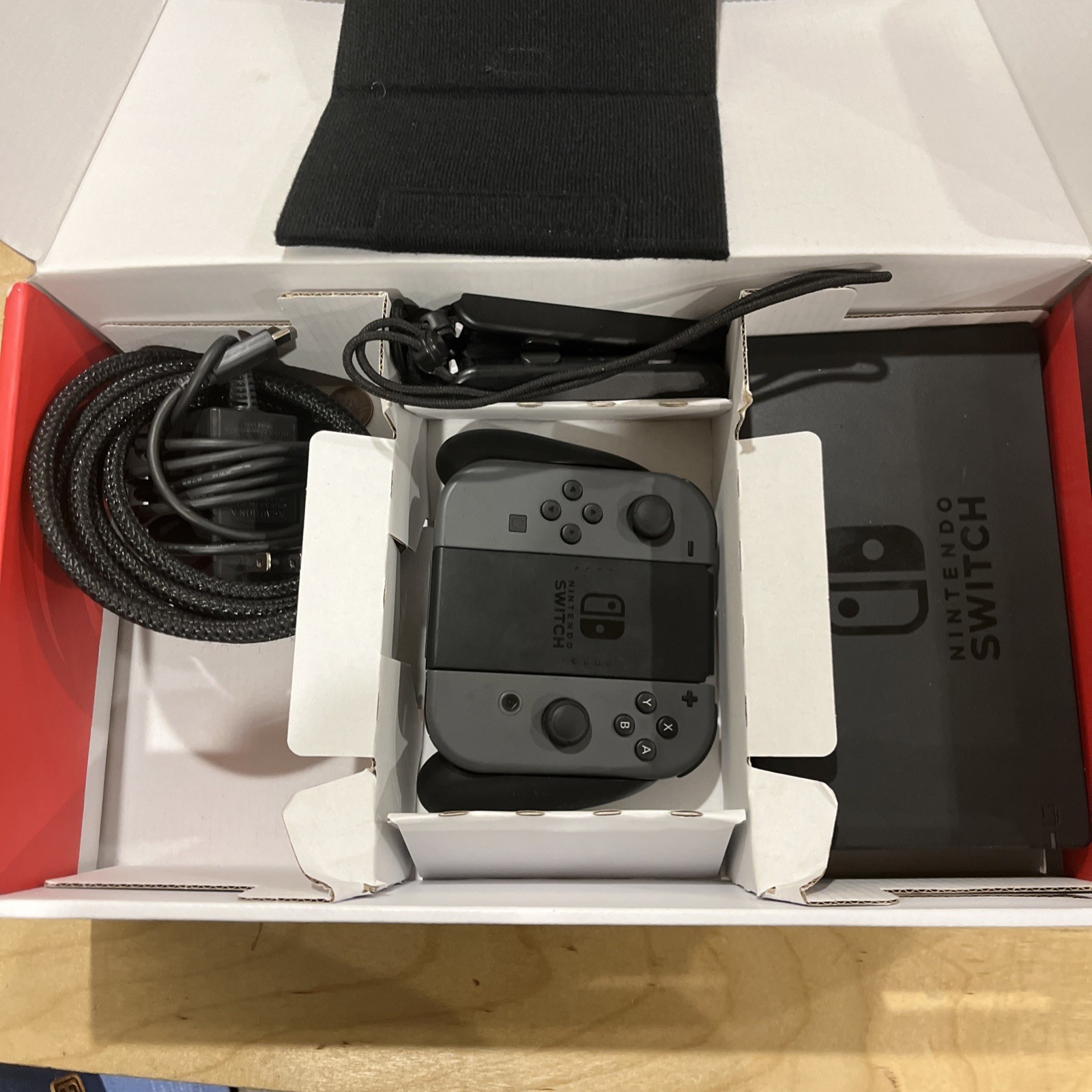 Nintendo Switch Game Console – 32GB, New Edition, Gray (10002199)