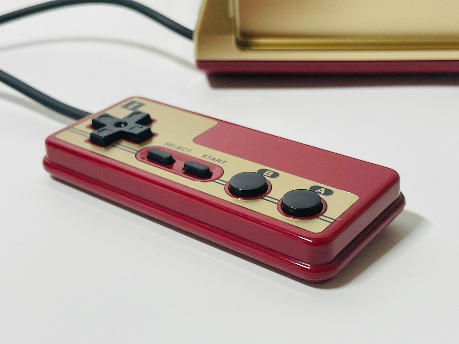 Nintendo Classic Mini Famicom Shonen Jump 50th Anniversary Gold Ver. Limited ⏯