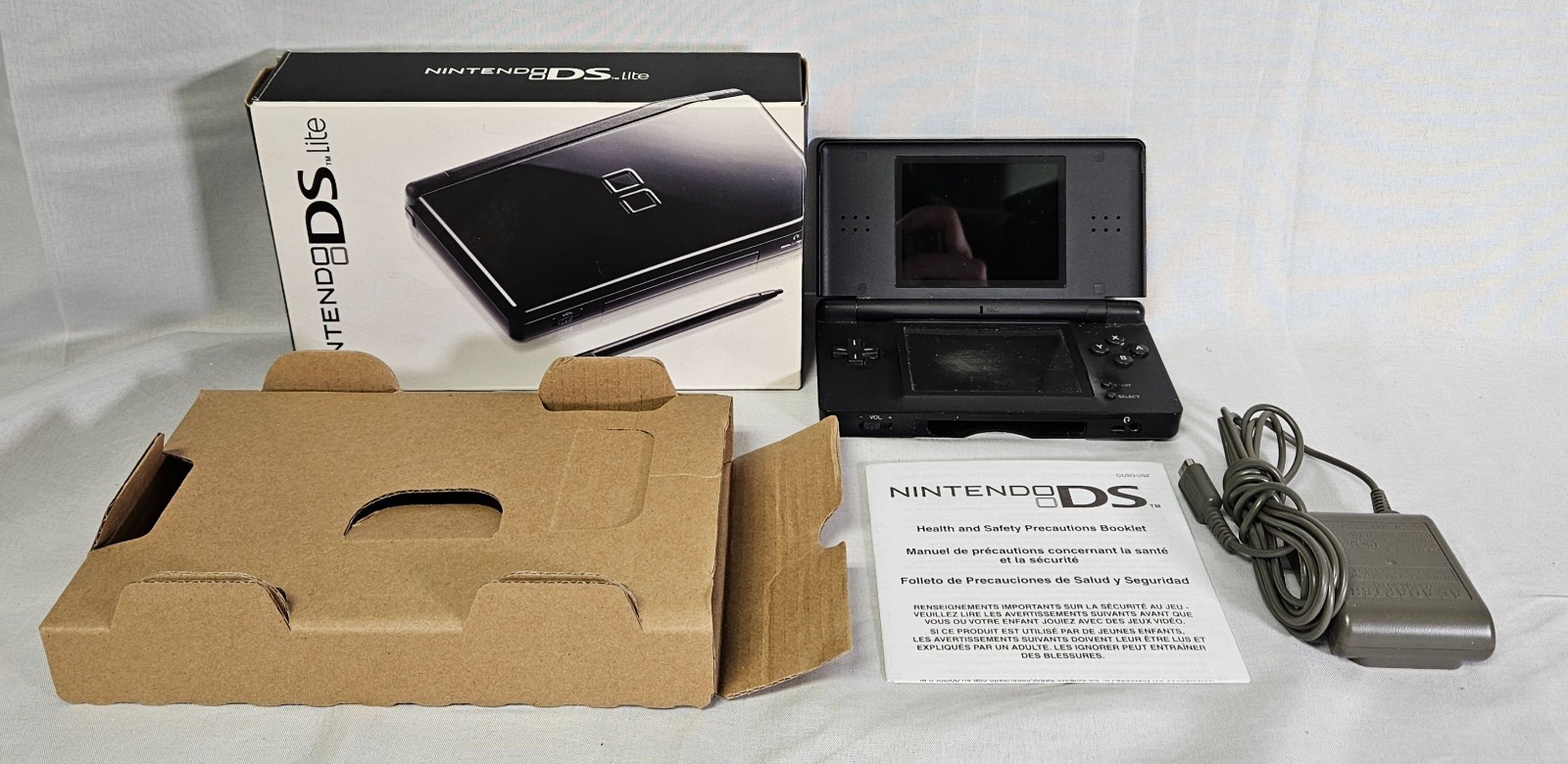 Nintendo DS Lite USG-001 Black Handheld System Console CIB FOR PARTS OR REPAIR
