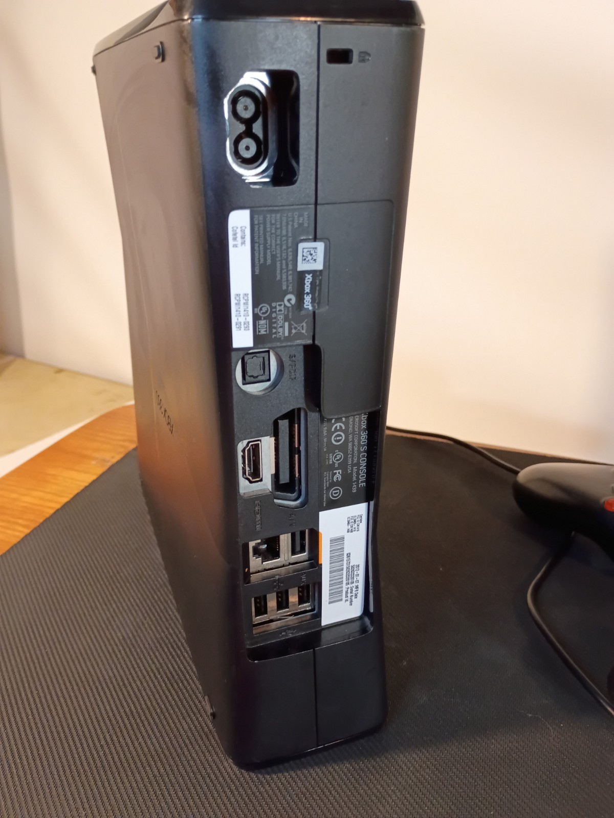 Xbox 360 Slim Console Kinect Bundle w/ 8 Games & Cords 250gb – Tested Working