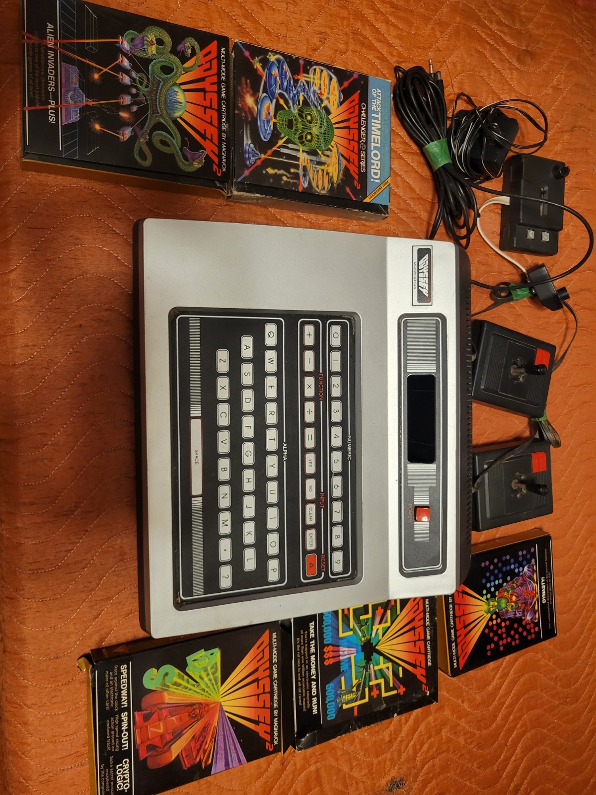 Magnavox Odyssey 2 Video Game System Console w/5 Games Timelord, Dynasty, Alien