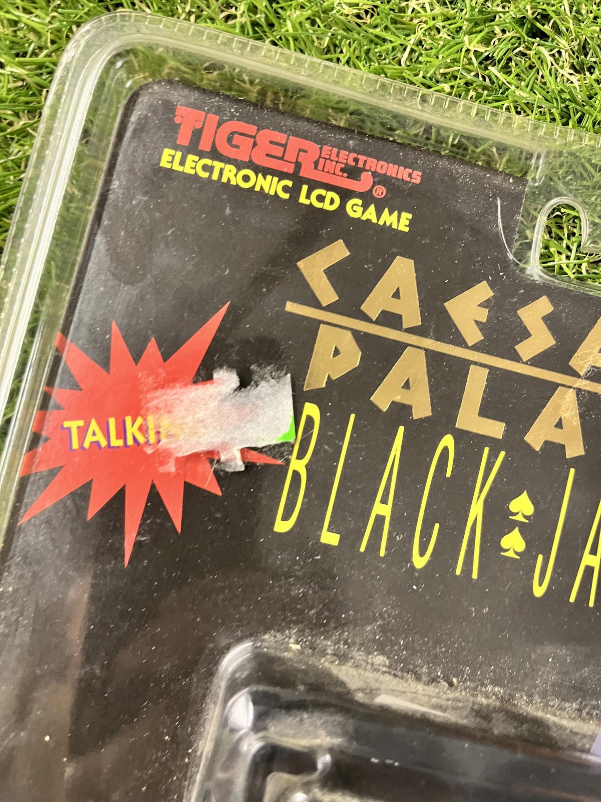 Tiger Electronics Caesars Palace Blackjack Electronic LCD Game 76-002 Poker