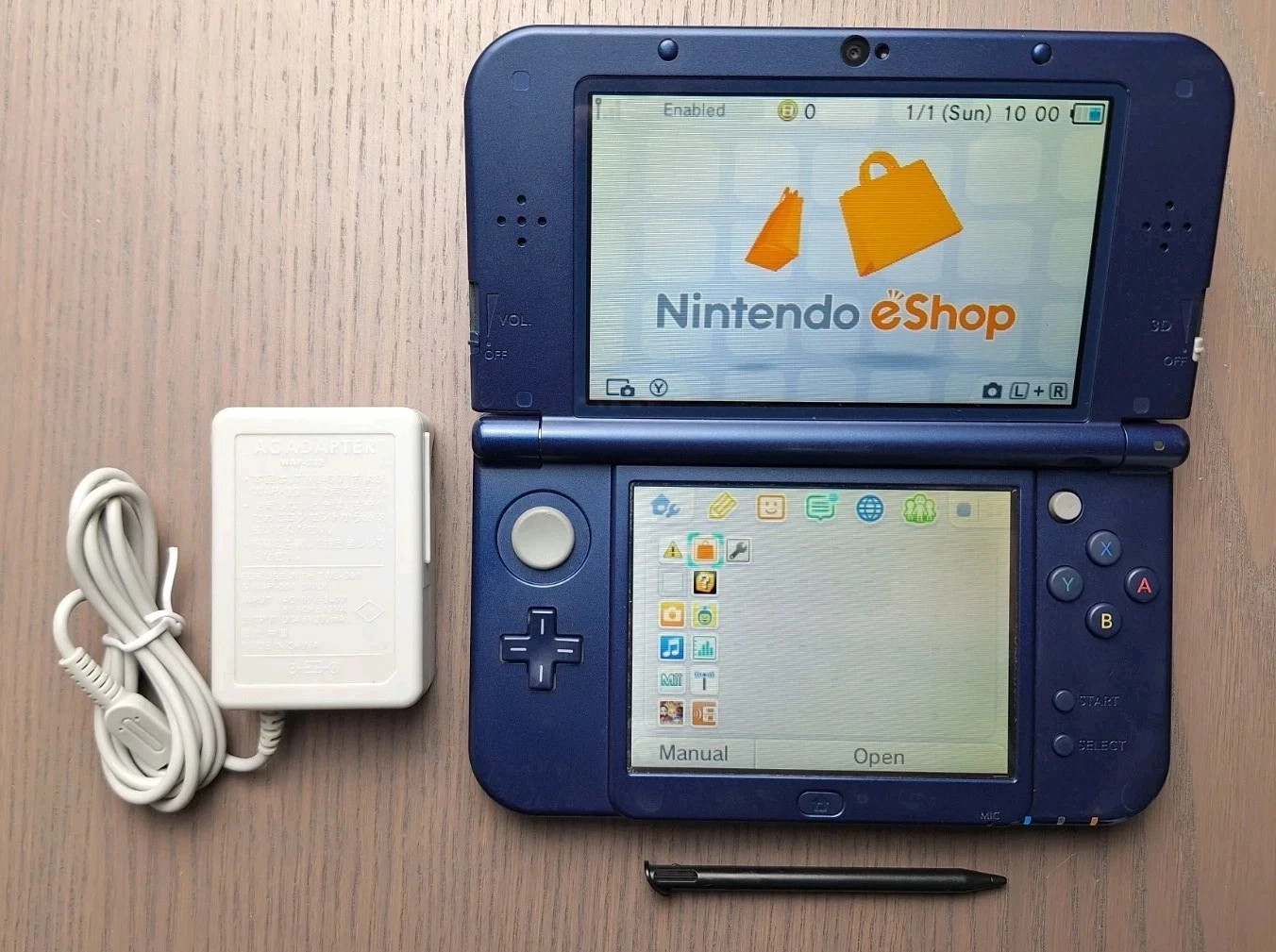 New Nintendo 3DS XL Metallic Blue Charger + 32GB SD Card | Region Free TOP IPS
