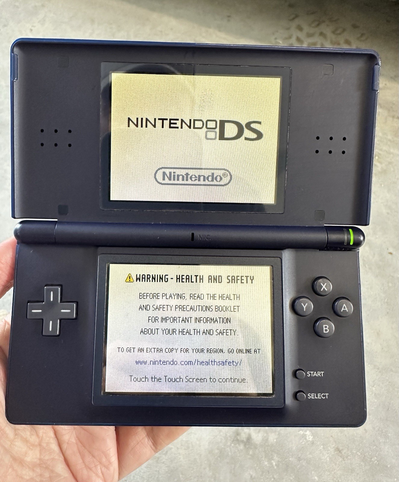 Enamel Navy Nintendo DS Lite Console USG-001 – original slot cover, new charger