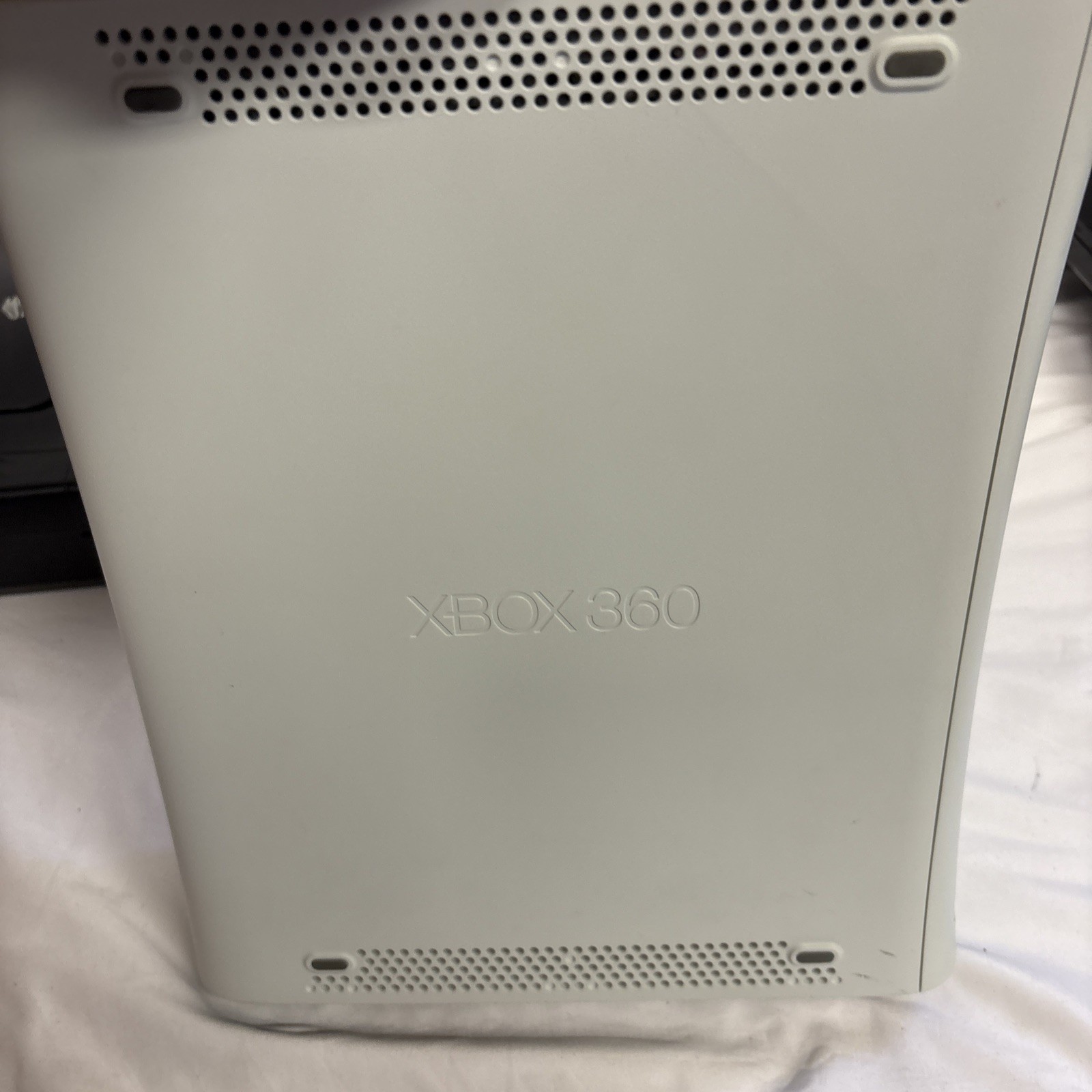 Microsoft Xbox 360 Arcade Launch Edition White Console Reads CDs But Not Games