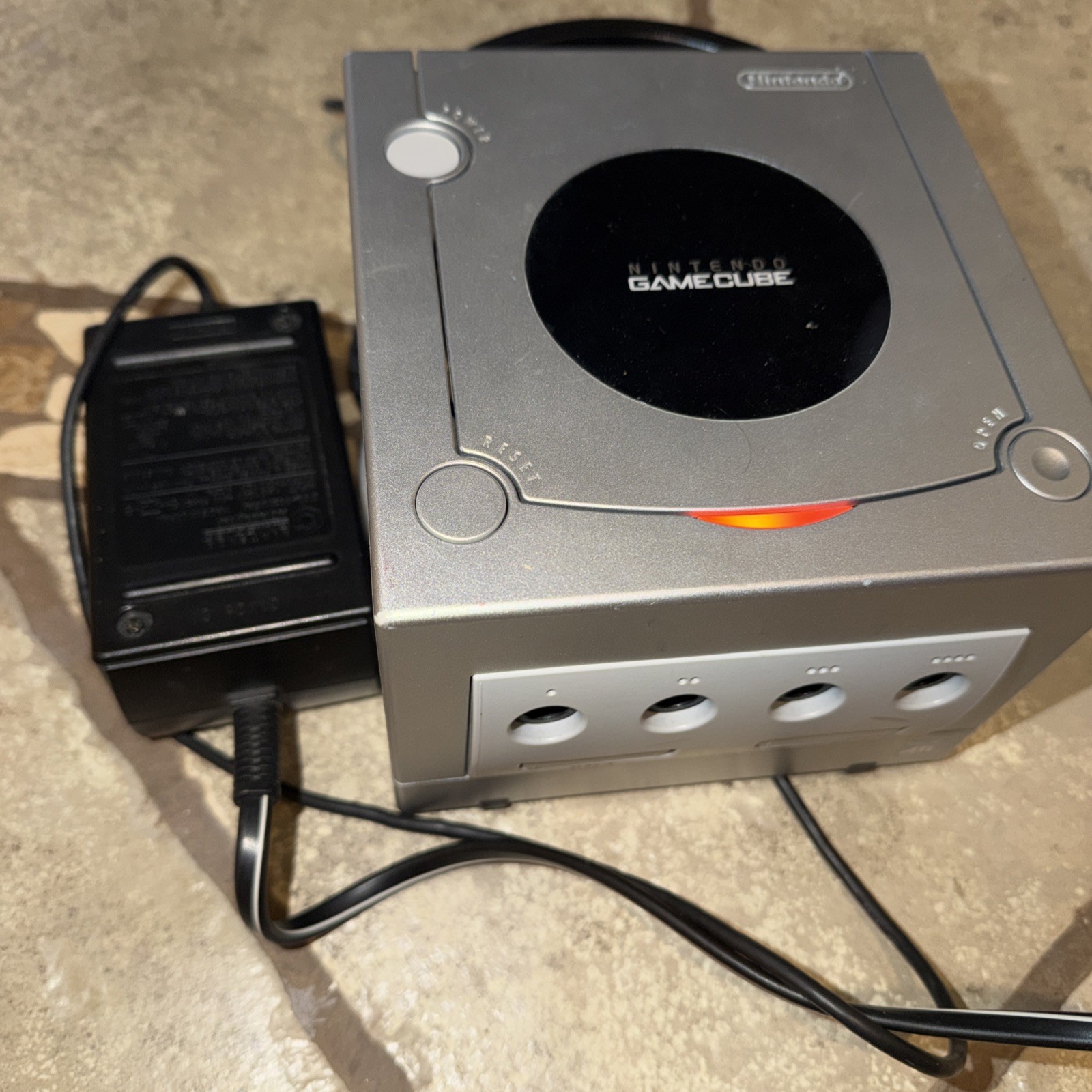 Nintendo GameCube Console Platinum Silver DOL-101 System Adapter Power For Parts