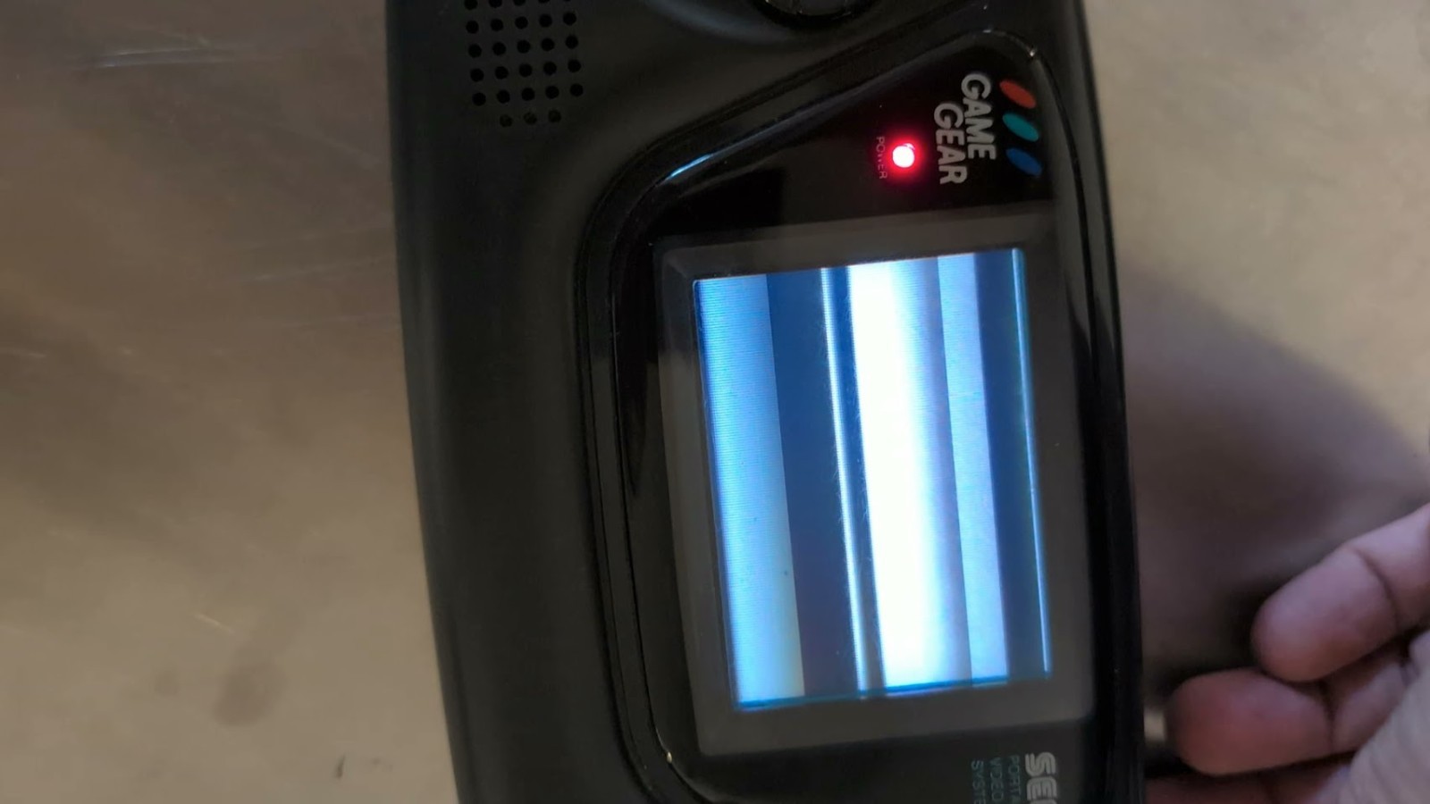 SEGA Game Gear Handheld System NOT WORKING – FOR PARTS See Details POWERS ON