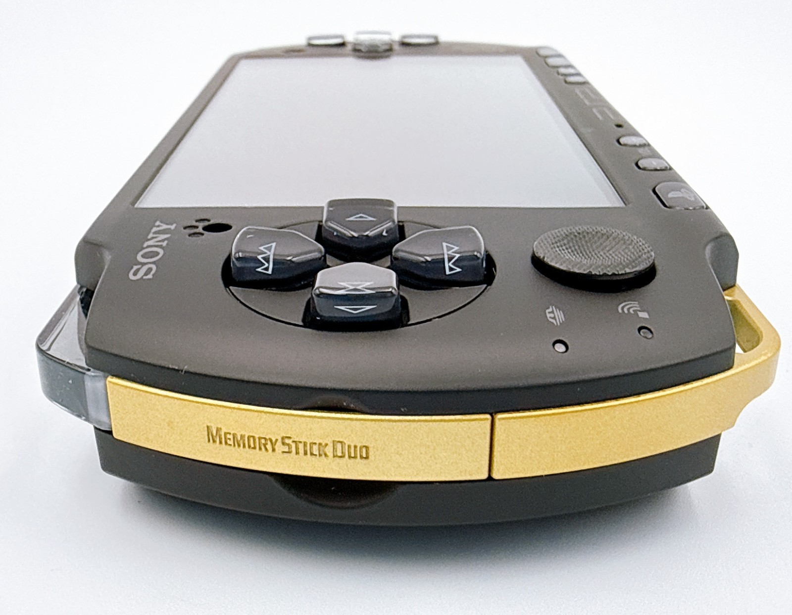 PSP-3000 Console Monster Hunter 3rd Limited Edition Region Free w/4GB -Excellent