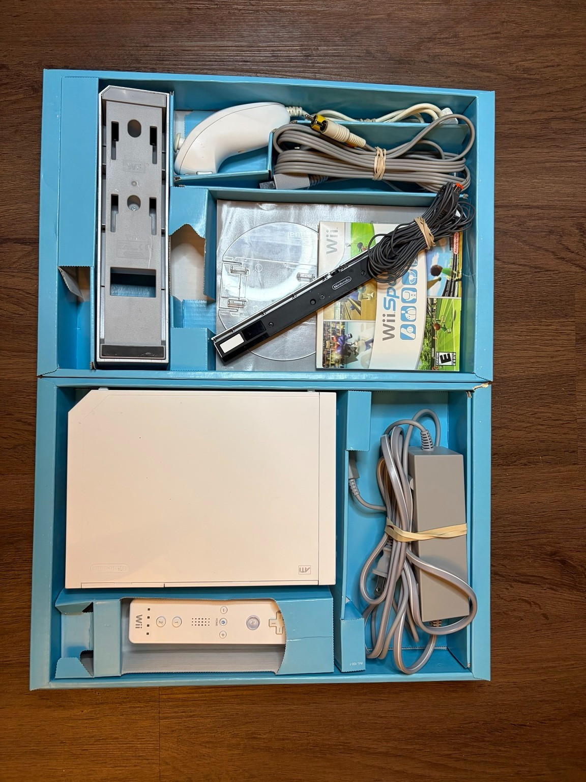 💎 Nintendo Wii Console Bundle Wii Sports CIB OEM Remote Nunchuk Tested