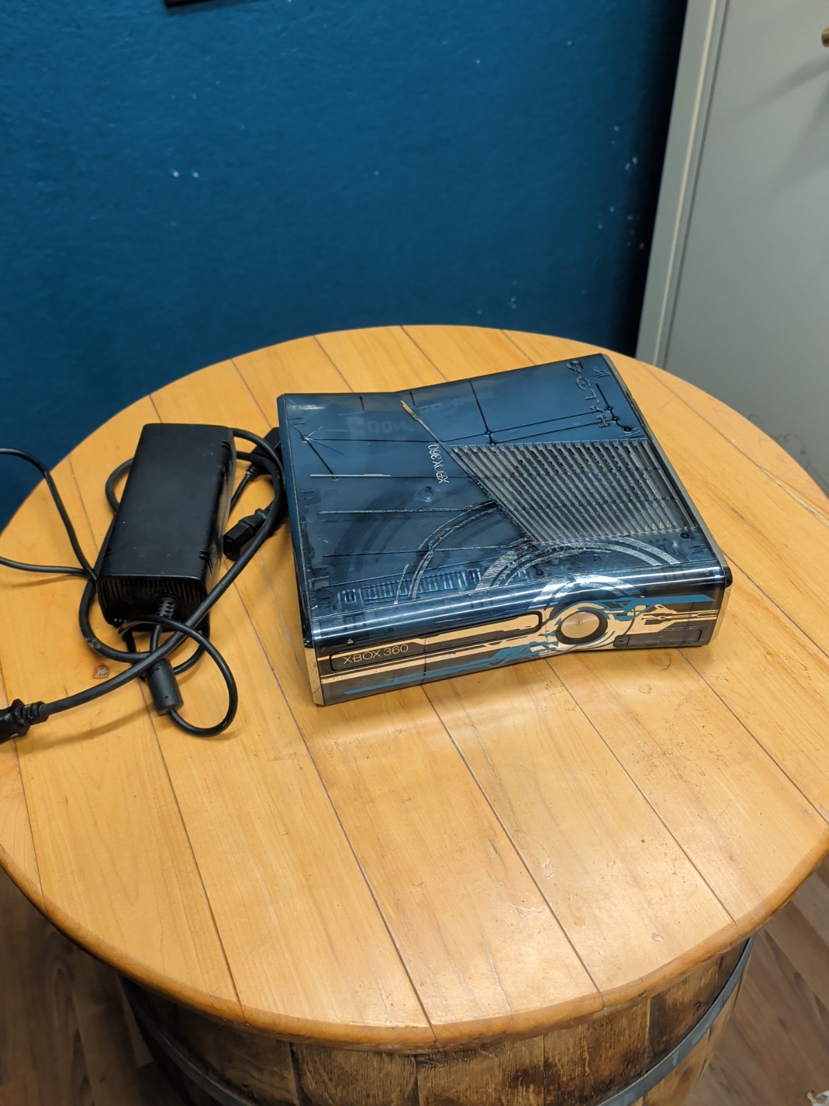 Halo 4 Collector Edition Microsoft Xbox 360 320GB Tested with Power Cord