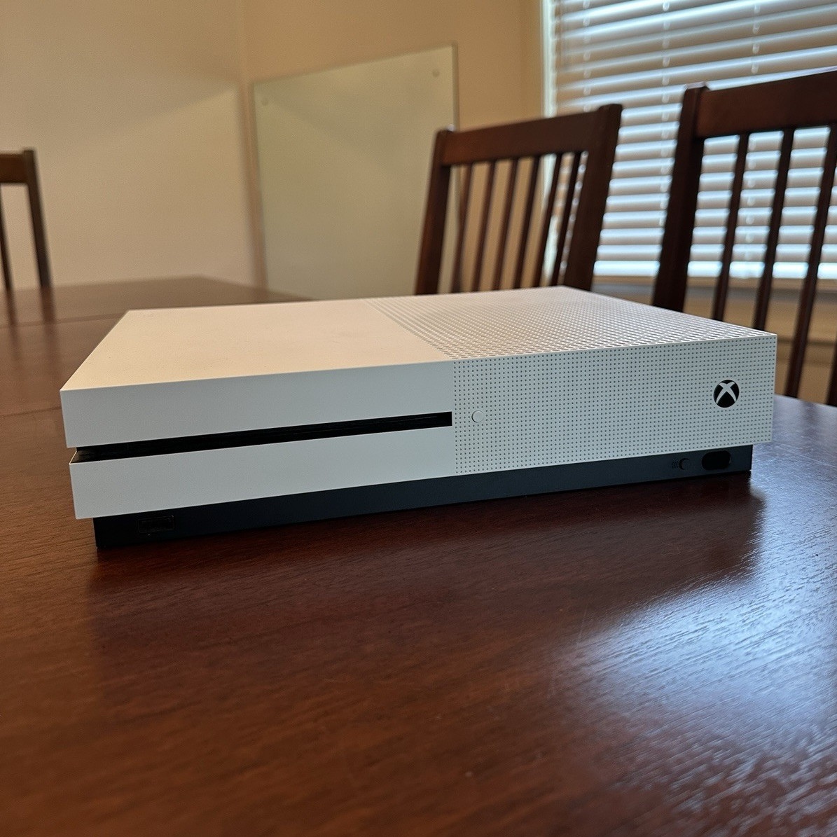 Microsoft Xbox One S 1TB White Console Bundle w/ Controller, HDMI & Power Cable