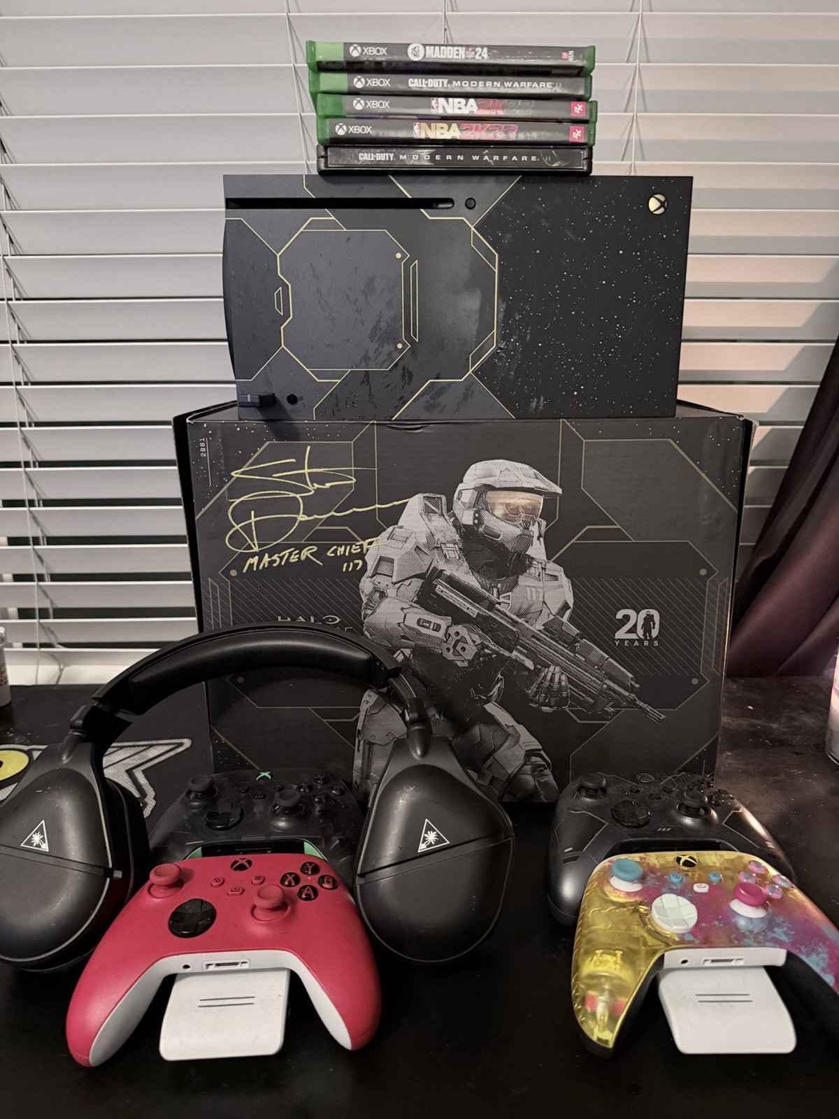 Xbox Series X Halo Edition Signed By Masterchef ￼