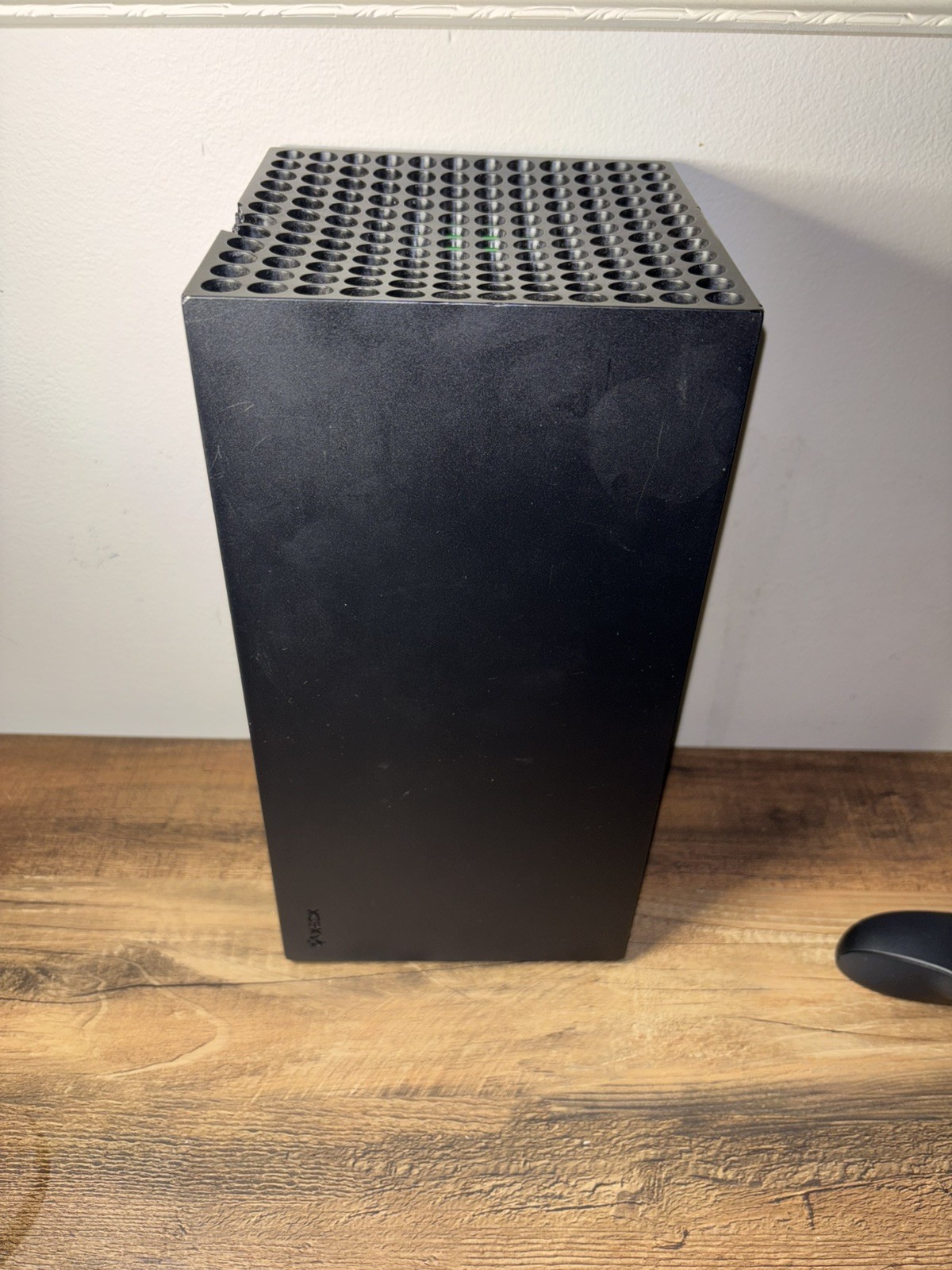 Microsoft Xbox Series X 1TB + Controller, w/ Rechargeable Batteries- Tested