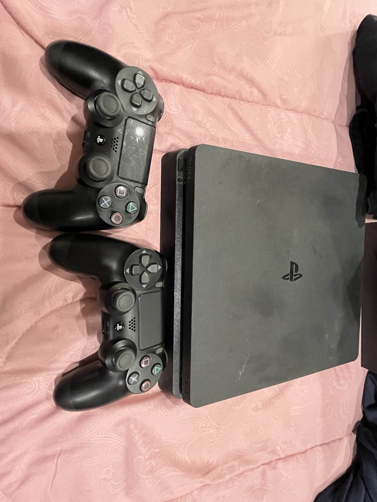 Sony PlayStation 4 Slim 10 Games Are In The Photos