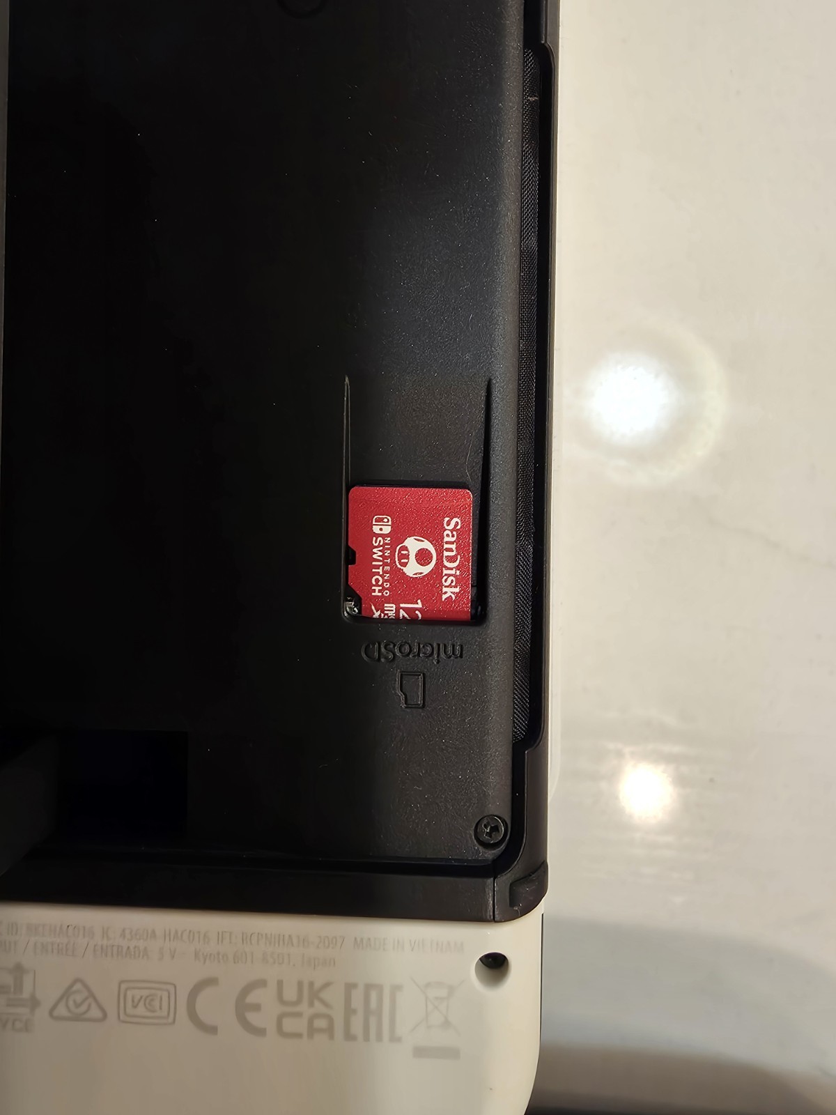 Nintendo Switch OLED Model – 64GB/White (HEG S KAAAA)