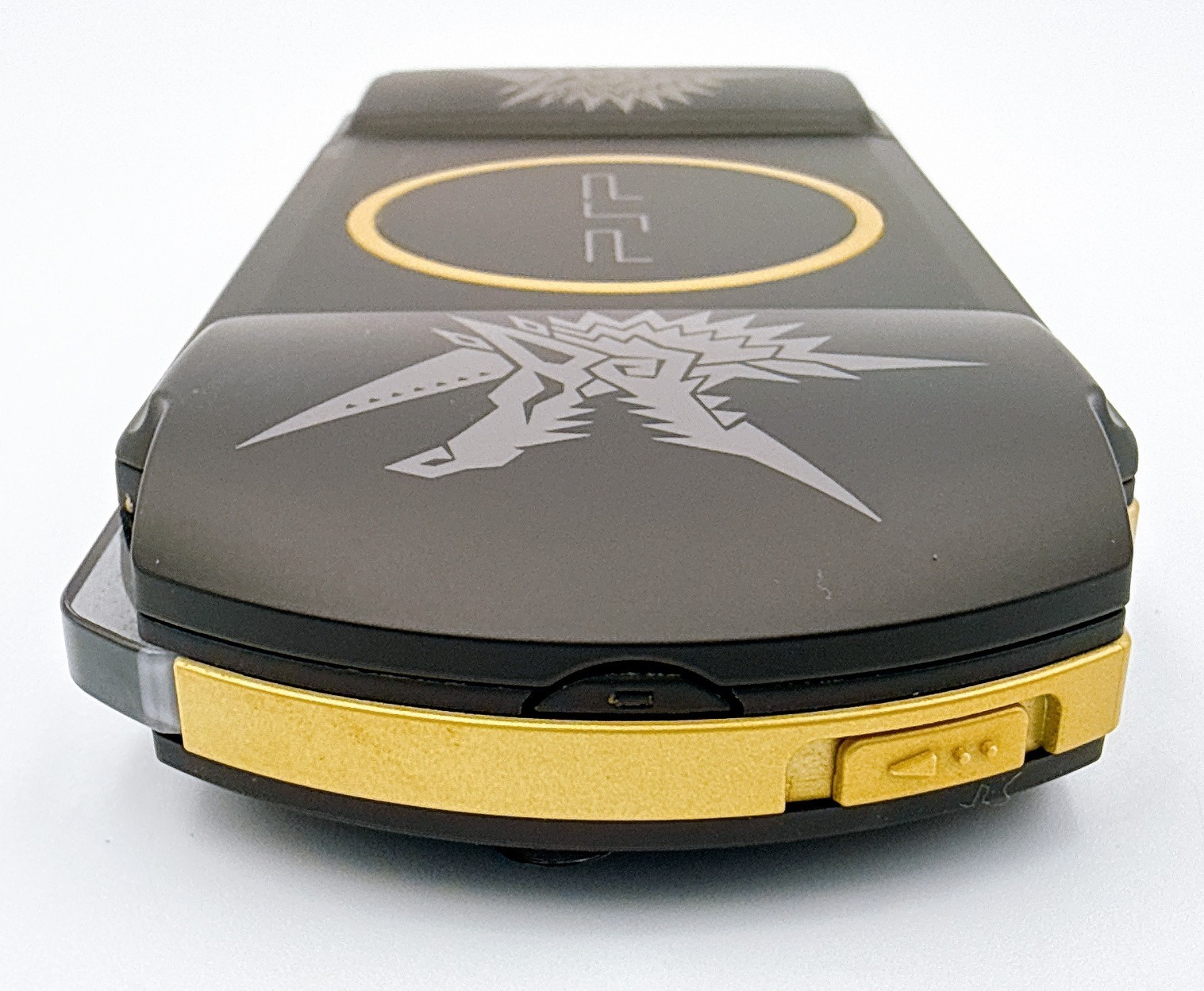 PSP-3000 Console Monster Hunter 3rd Limited Edition Region Free w/4GB -Excellent