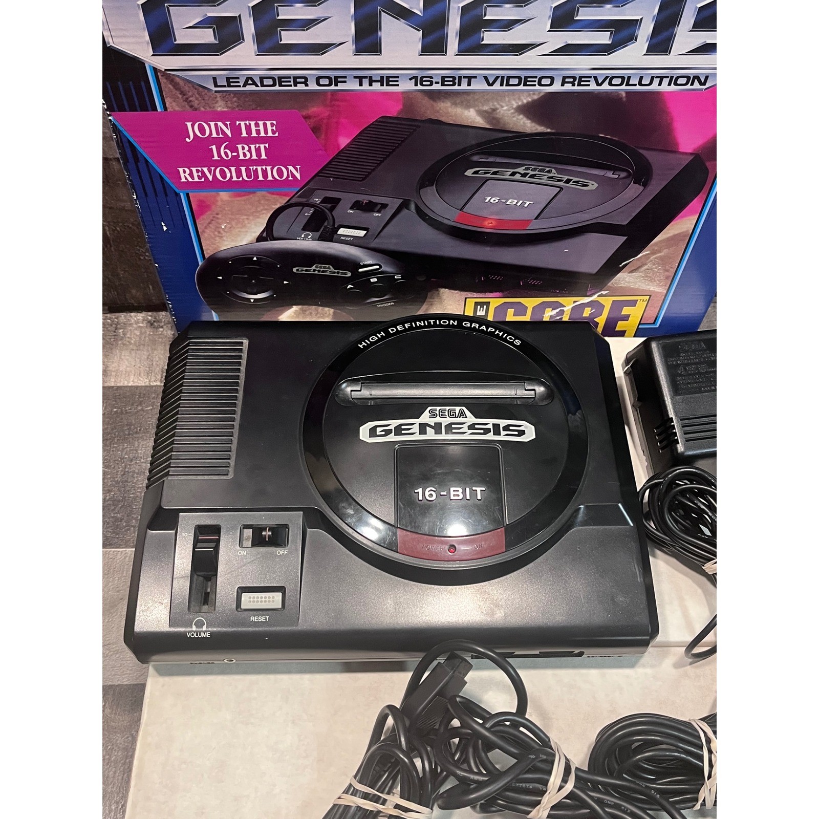 Sega Genesis Core System Model 1 Console High-Definition Graphics in Box TESTED