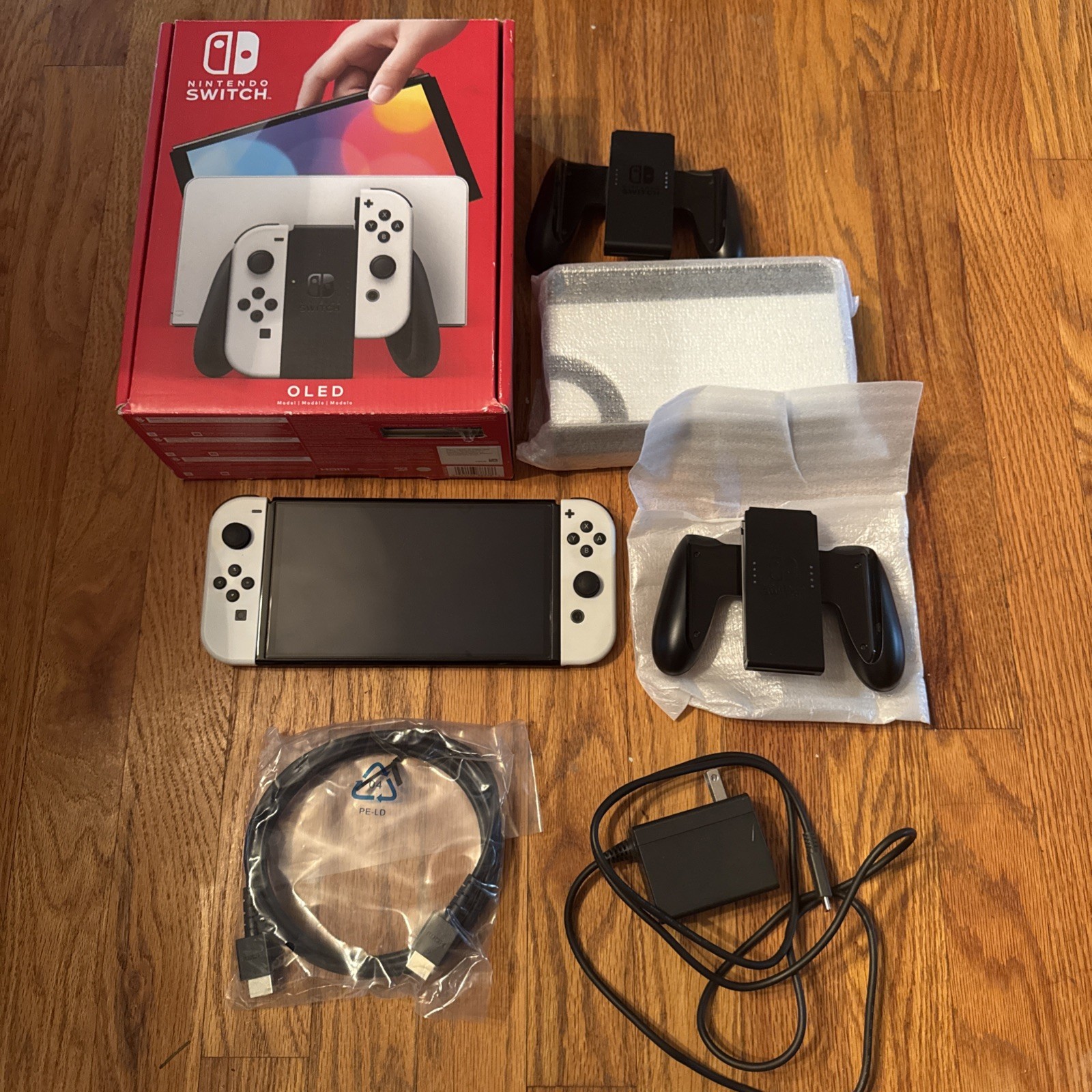Nintendo Switch OLED Model Console OLED Display, White Joy-Con W/ Box PRISTINE!