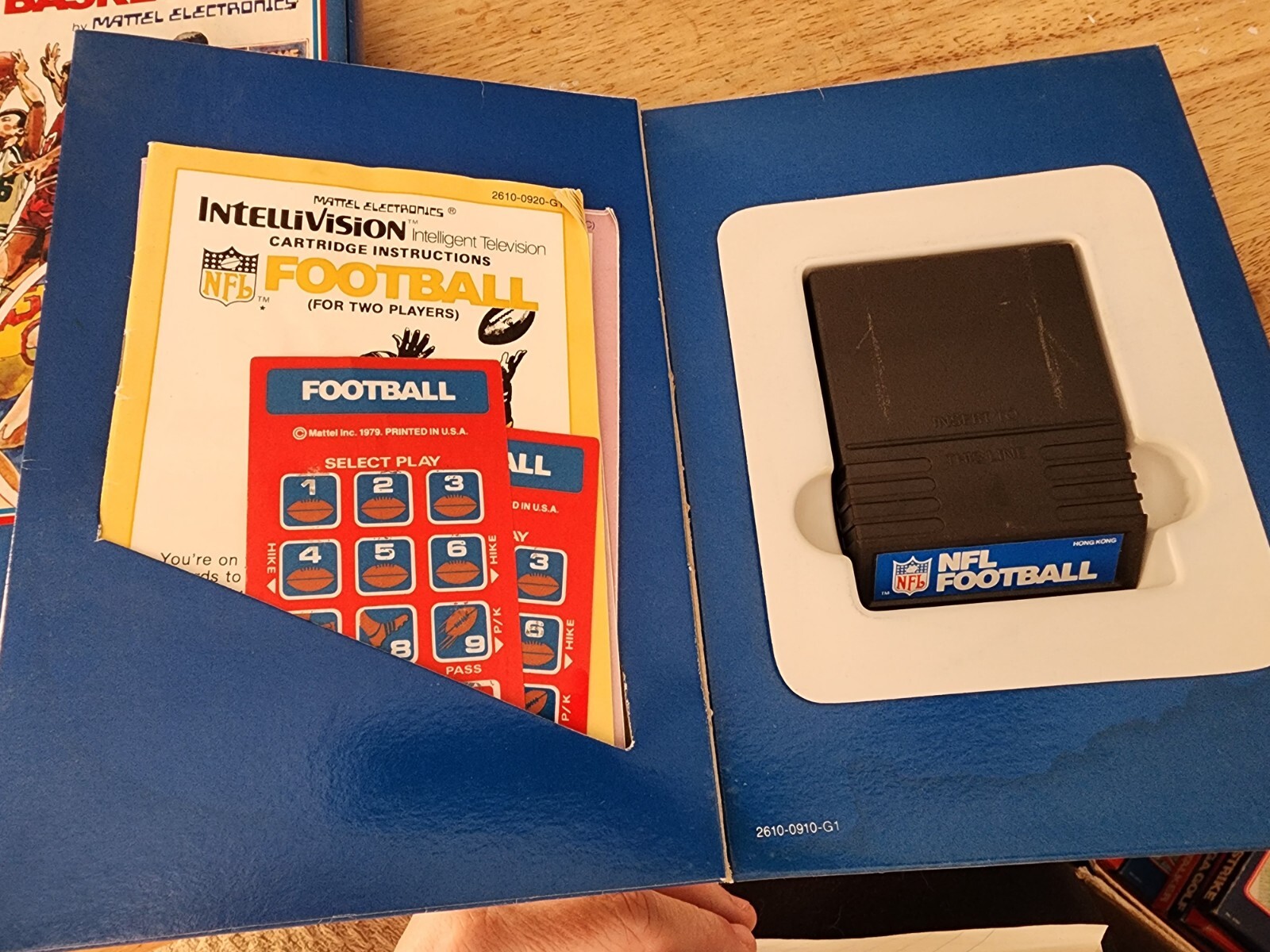 Intellivision Console Model 2609 UNTESTED, Good Physical Shape With 15 Games