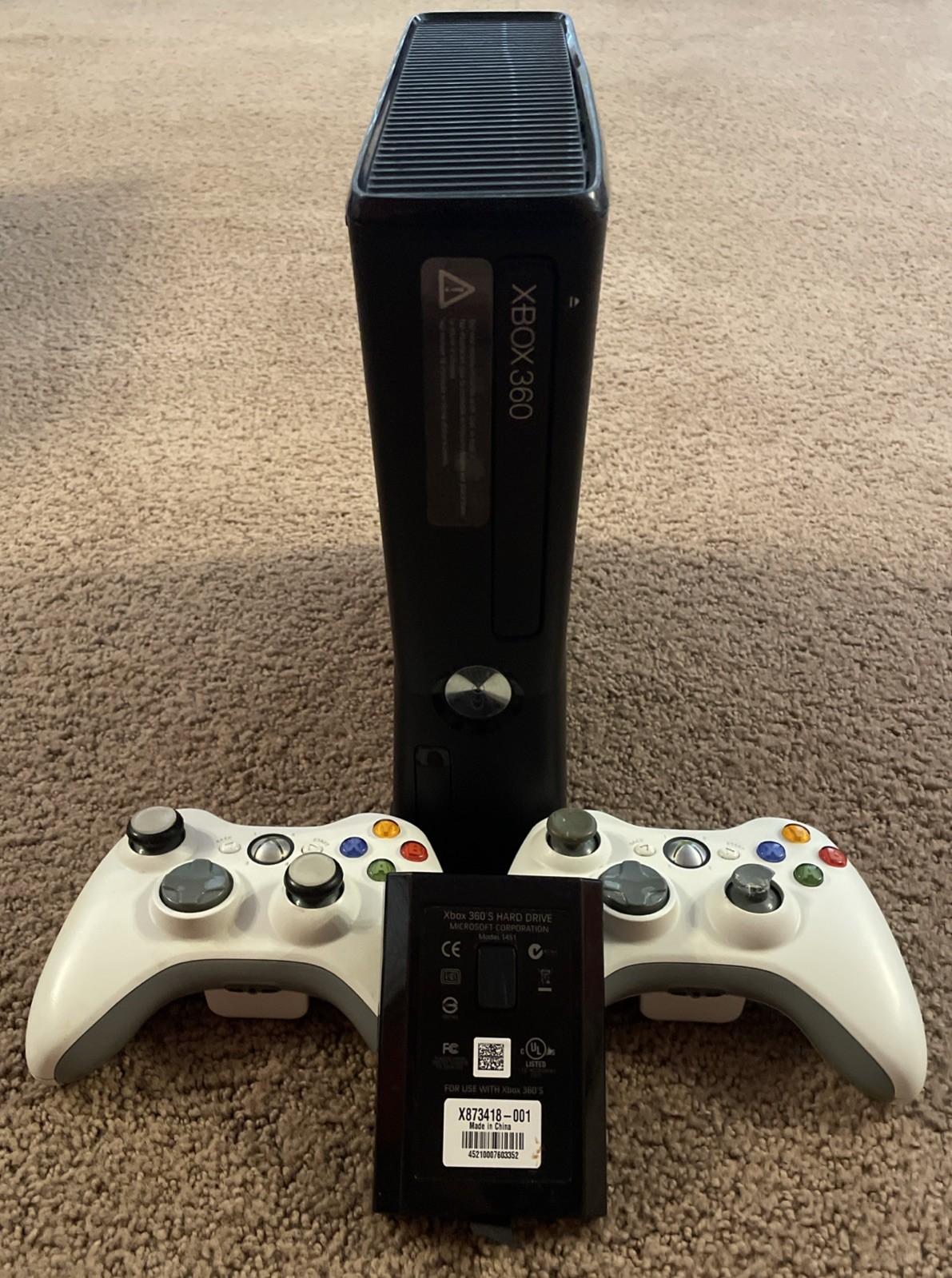 Microsoft Xbox 360 S Slim Black 1439 Wireless Controllers 1451 Hard Drive 320 GB
