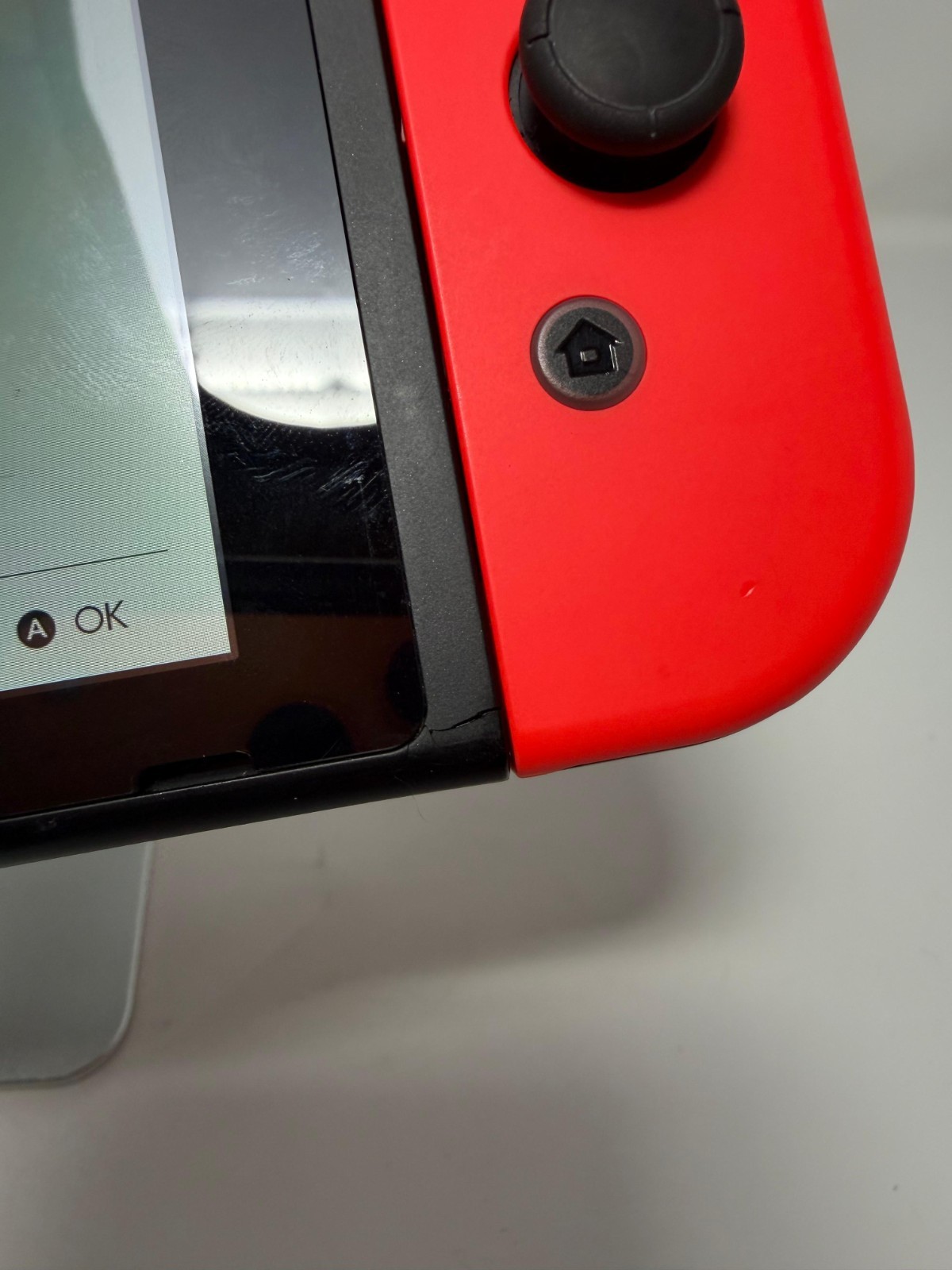 Nintendo Switch HAC-001(-01) 32GB Small Crack in Case Tested Working