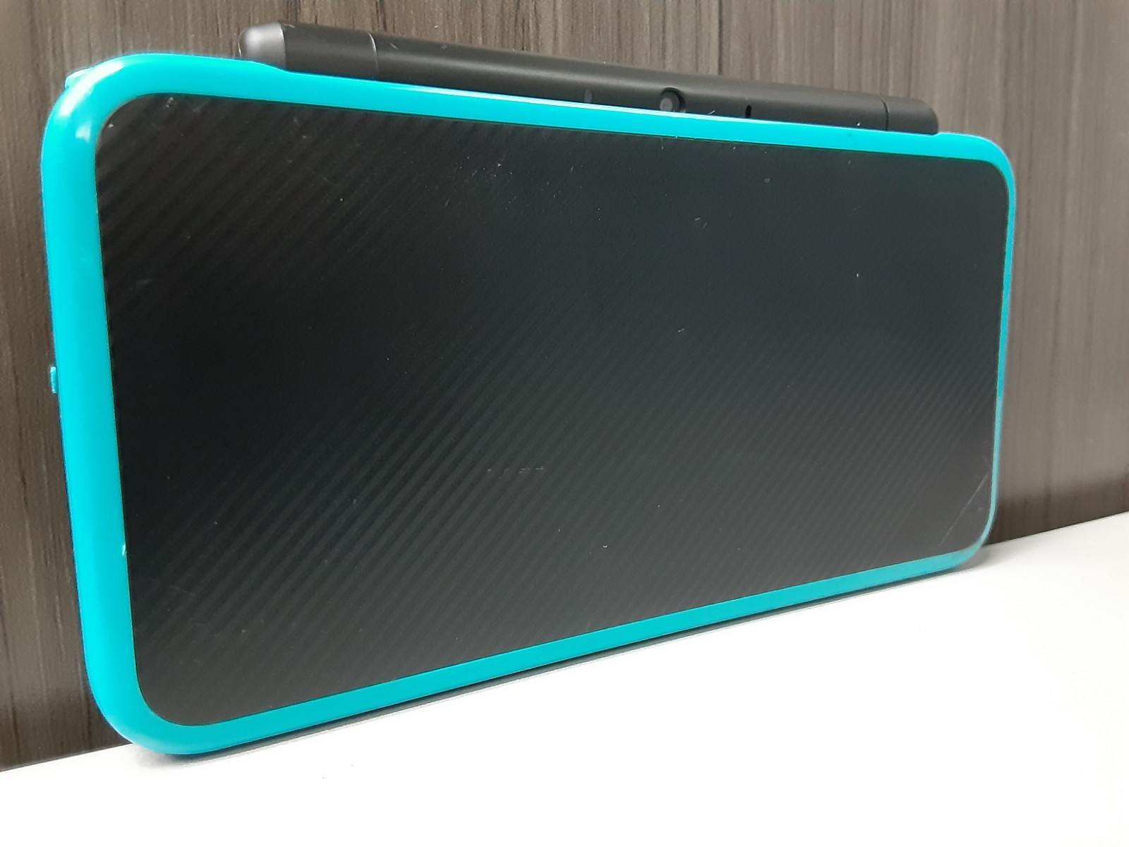 Nintendo 2DS XL Console – Black/Turquoise With 30+ Games