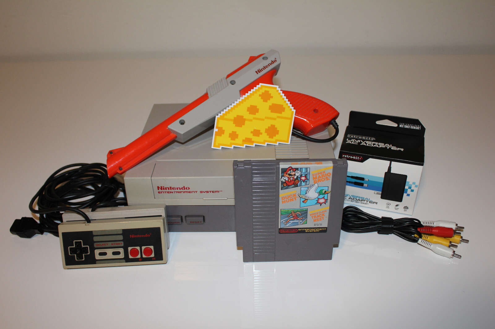 Original Nintendo NES Console Action Set Zapper Mario Duck Hunt Tested 72Pin