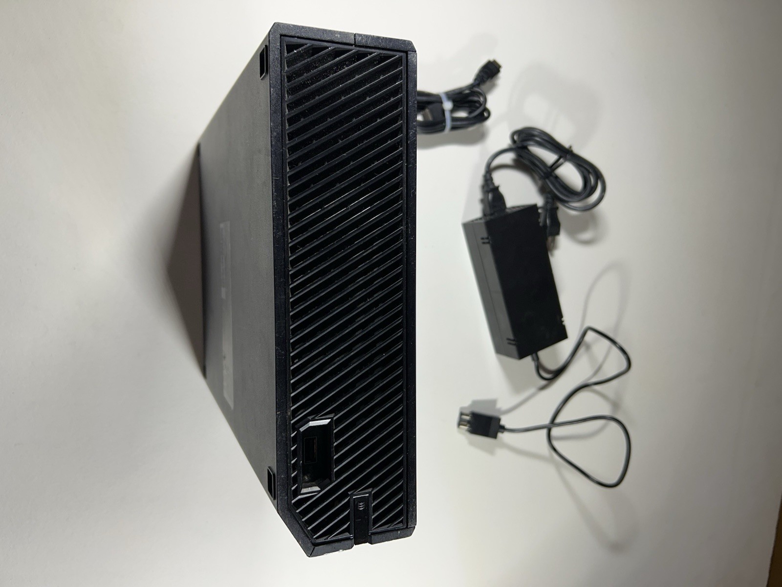 Microsoft Xbox One Model 1540 500GB- Console & Non-OEM Power Cord Tested Works