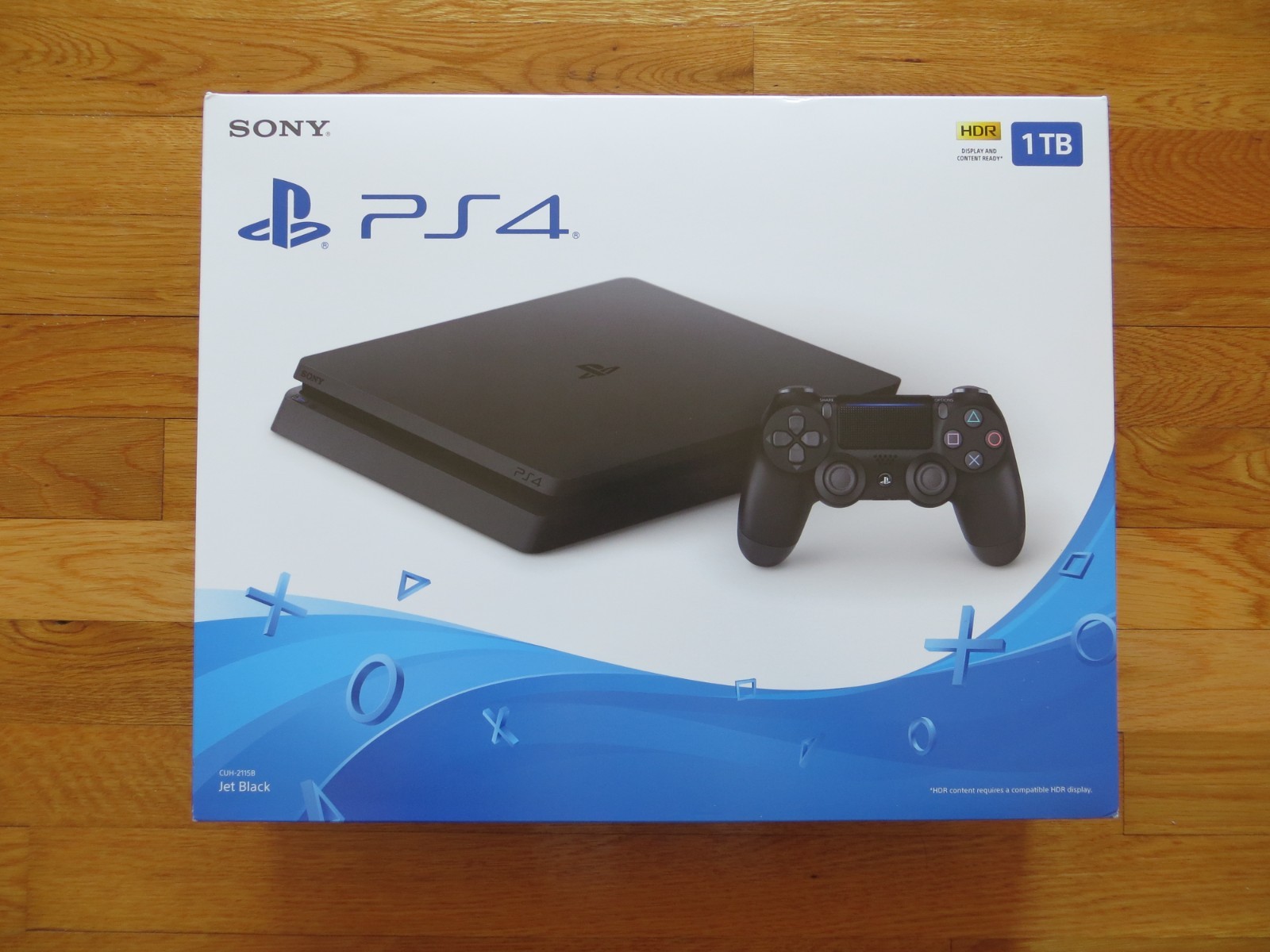 Playstation 4 Slim Console, 1TB, CUH-2115B, One Owner, w/box, original packaging