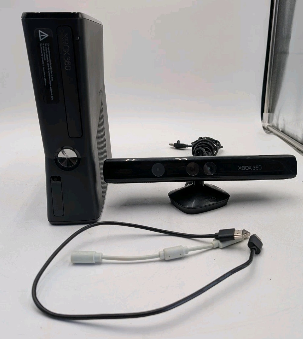 Microsoft XBox 360 S Slim 1439 250GB Console System Xbox 360 Kinect UNTESTED