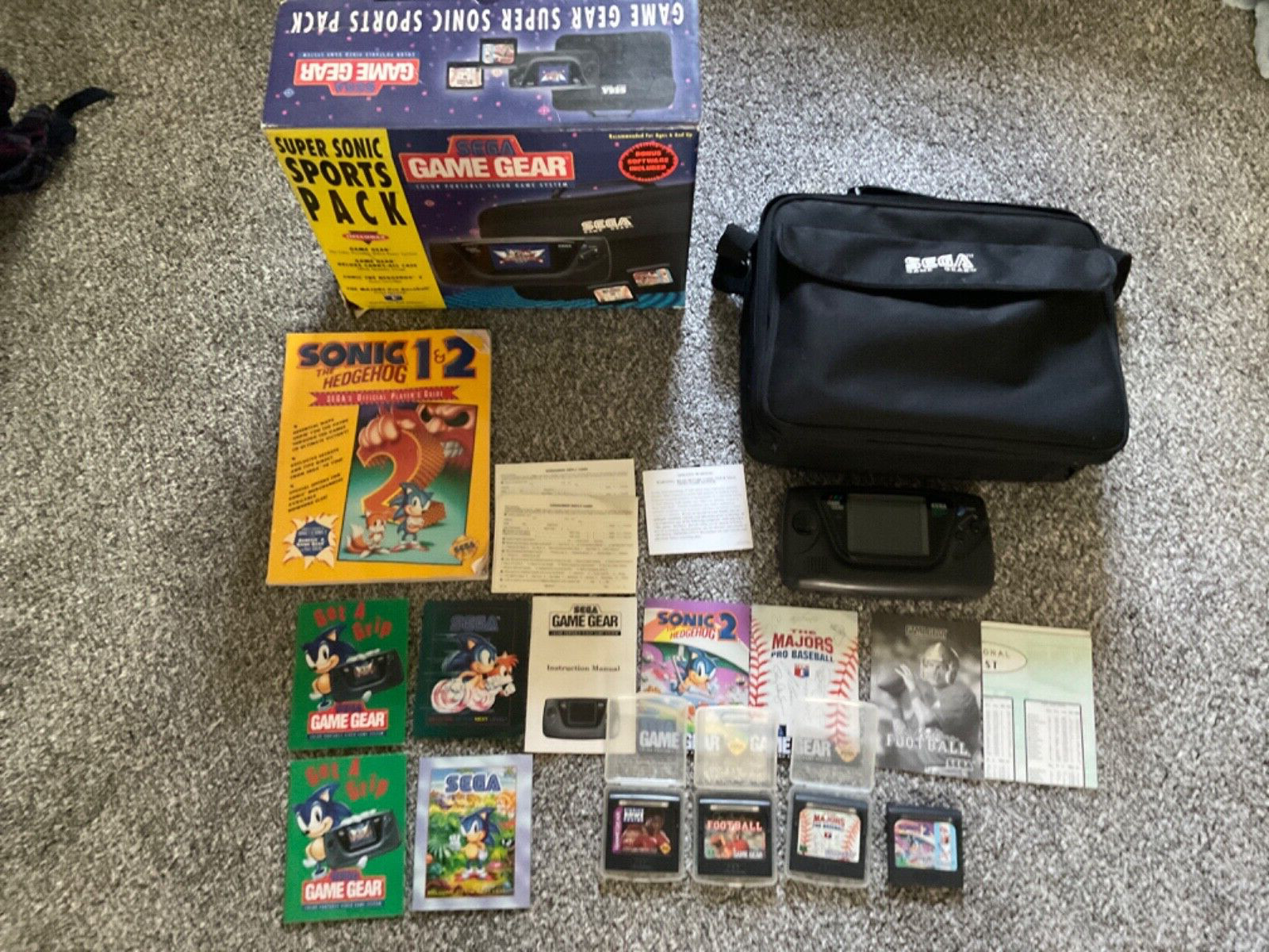 Sega Game Gear Super Sonic Sports Pack Console plus 2 games.Extremely Rare