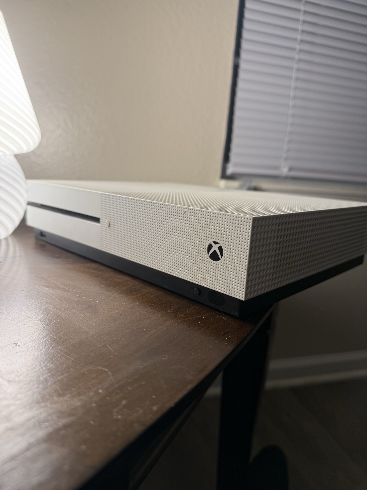 Microsoft Xbox One S White Video Game Console HDMI USB-A S/PDIF IR Out