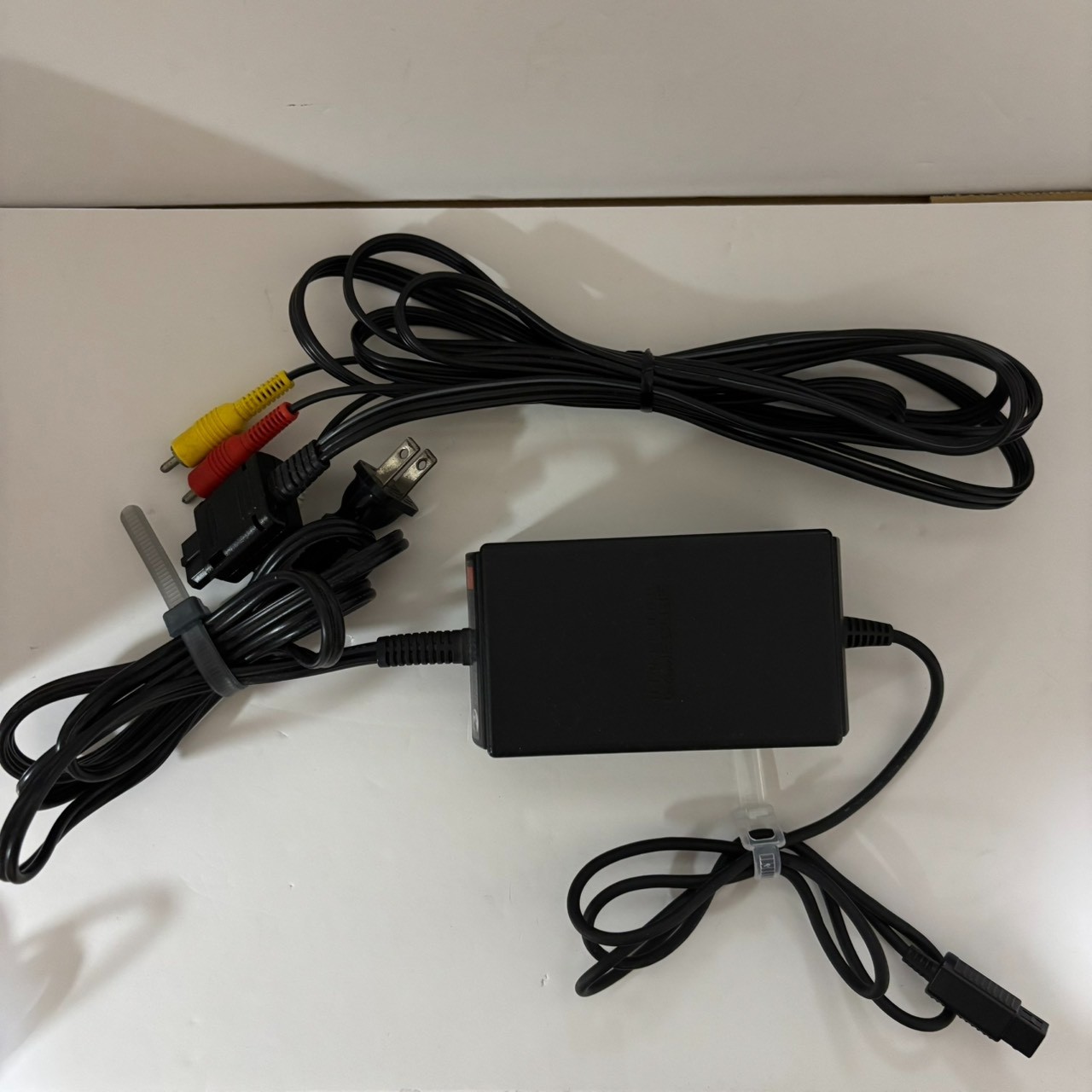 Nintendo Gamecube Console + controller + memory + cable DOL-001 NTSC-J w/Box