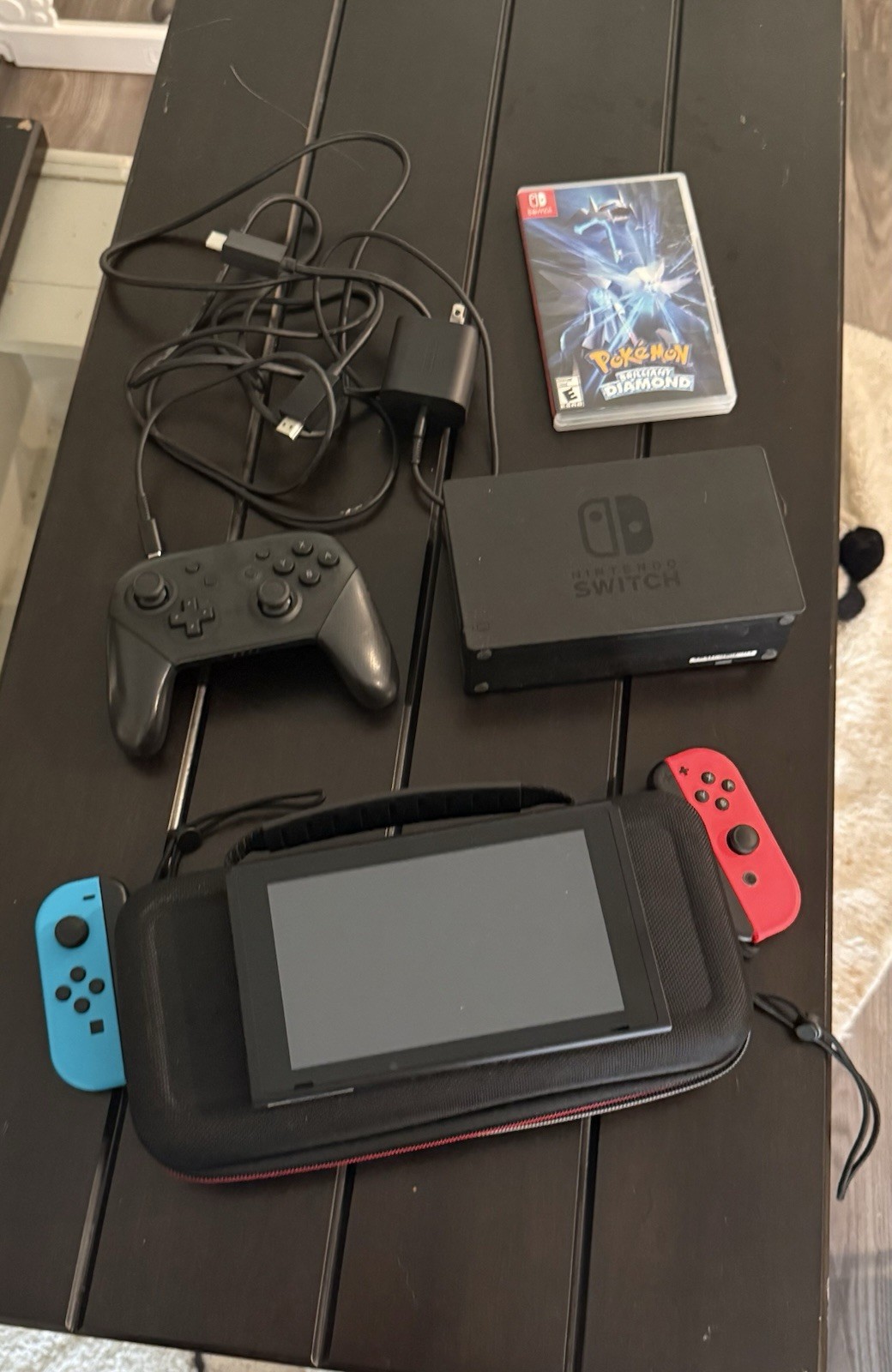 Nintendo Switch Console with Joy-Con Pro Controller AND Pokémon diamond